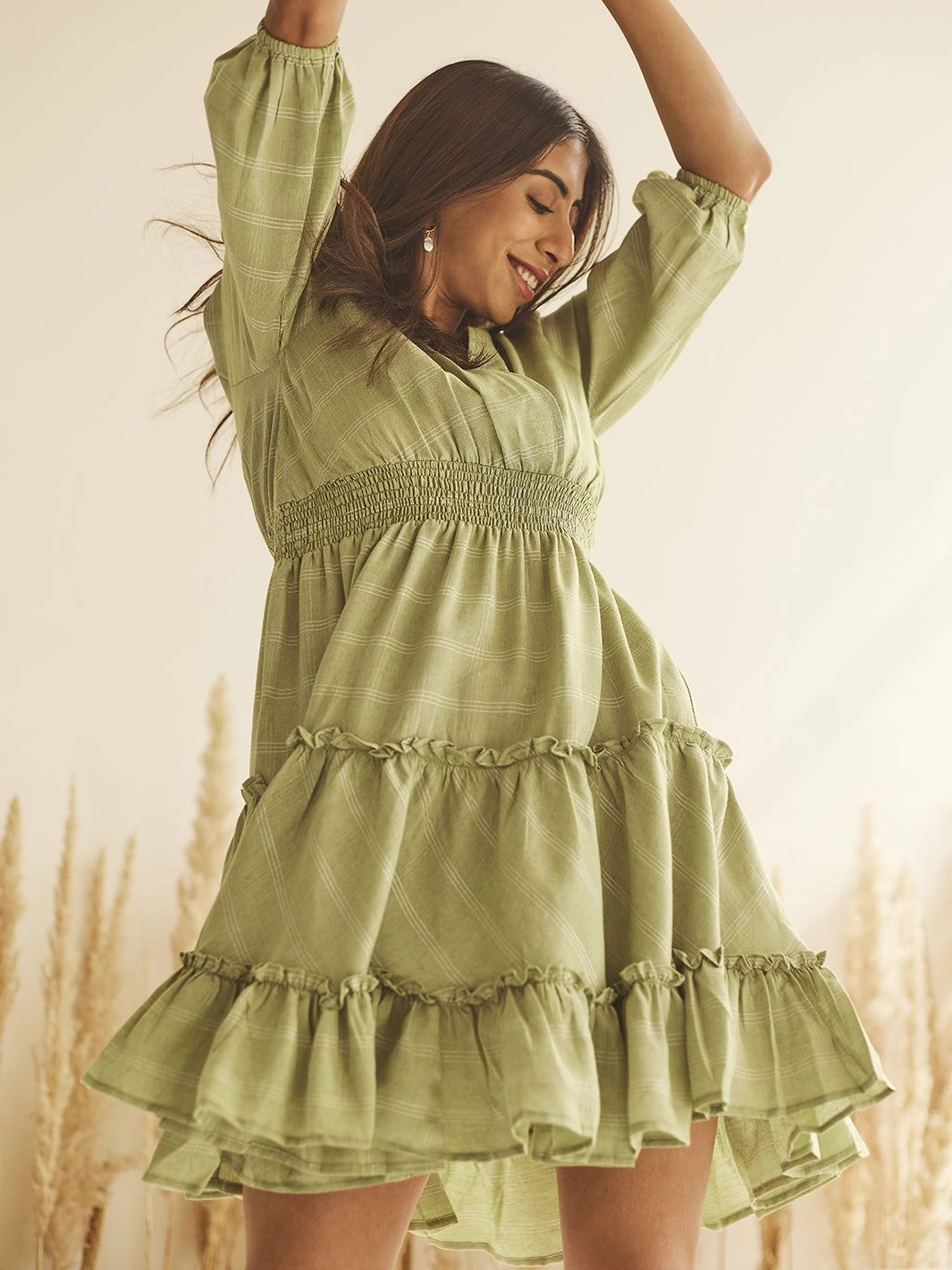 LYON GREEN TIERED DRESS Natural Style travel mode