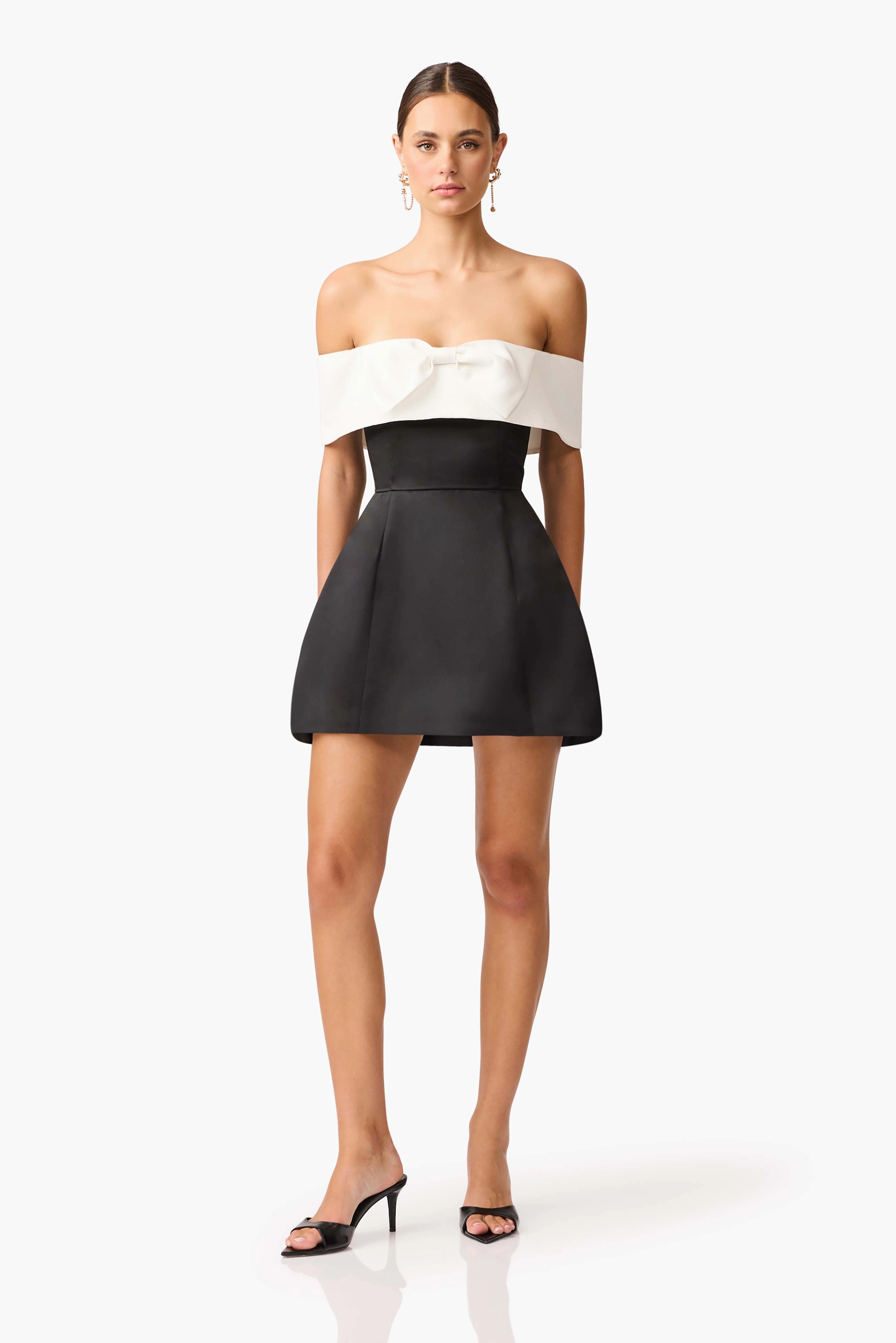Walk Mood Sorrel Off the Shoulder Mini Dress in Black & White