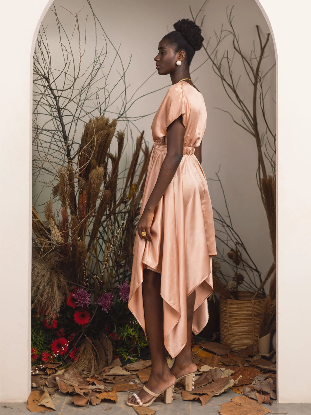 Lightweight-Structure Glamour Dress