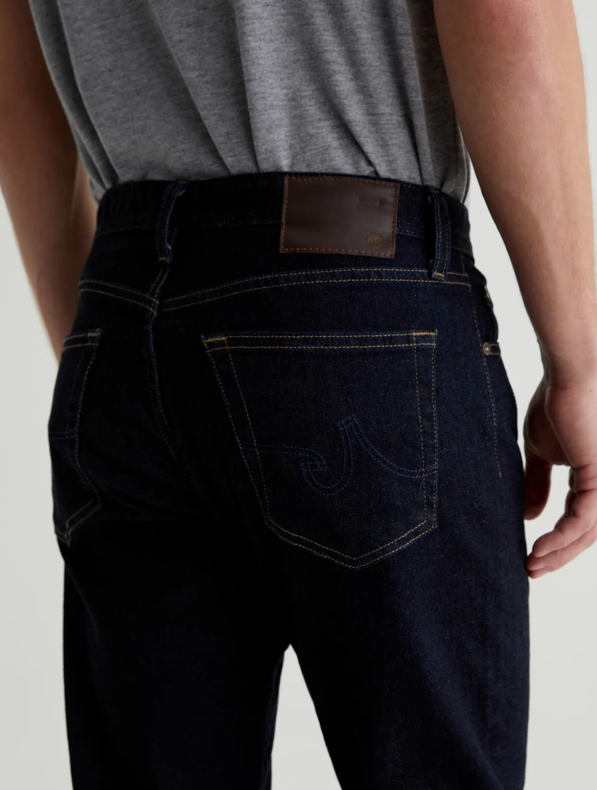 Daily Favorite GRADUATE TAILORED LEG IN MONUMENT