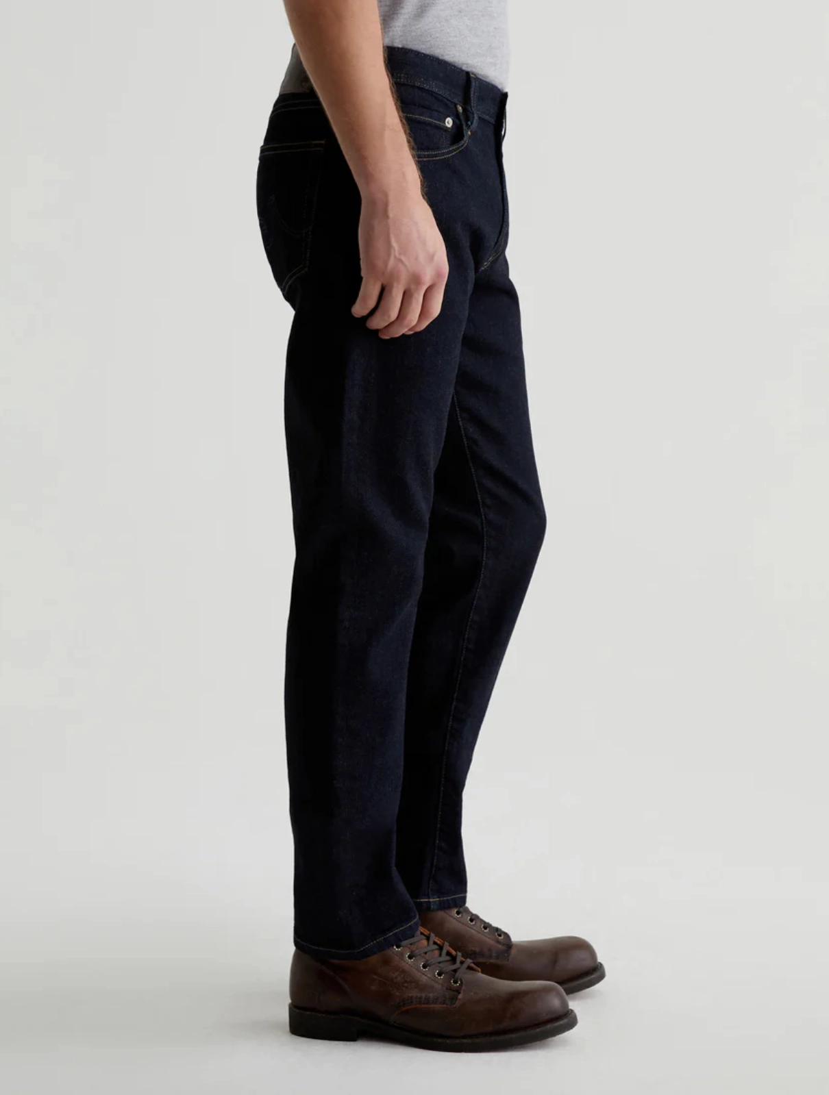 Universal Basic Outfit Ease GRADUATE TAILORED LEG IN MONUMENT