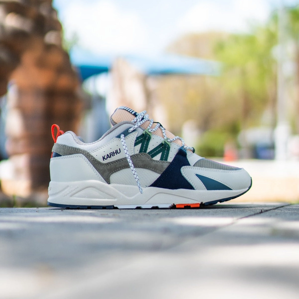Karhu Fusion 2.0 (Lily White/Foliage Green) Streamlined Build
