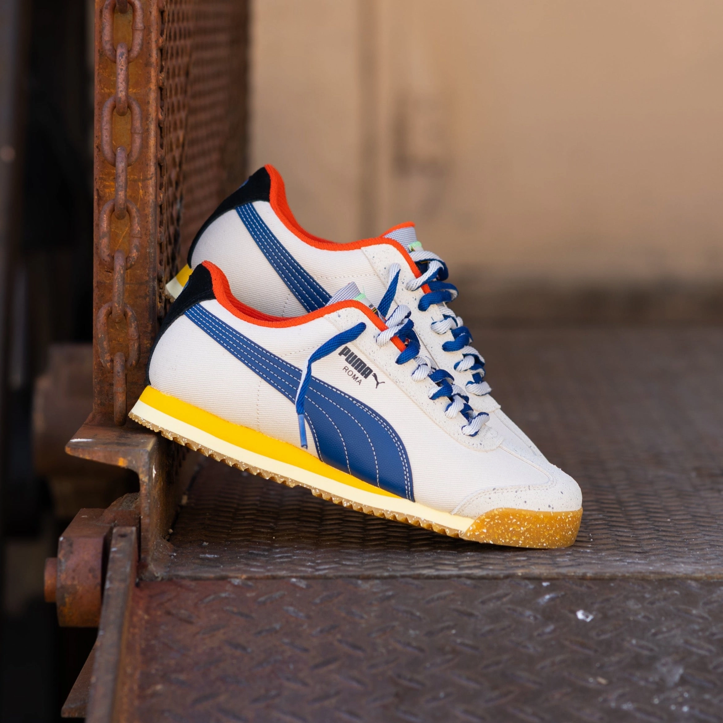 Playground Ready Mens Puma Roma Podium (Clyde Royal/Creamy Vanilla)