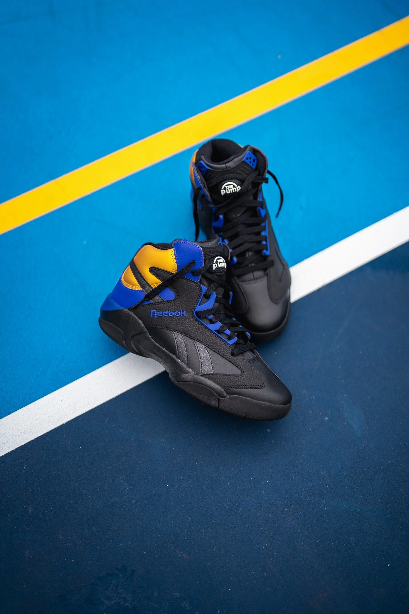 Long   Lasting Quality Textured Tread Pattern Reebok Shaq Attaq (Laker)