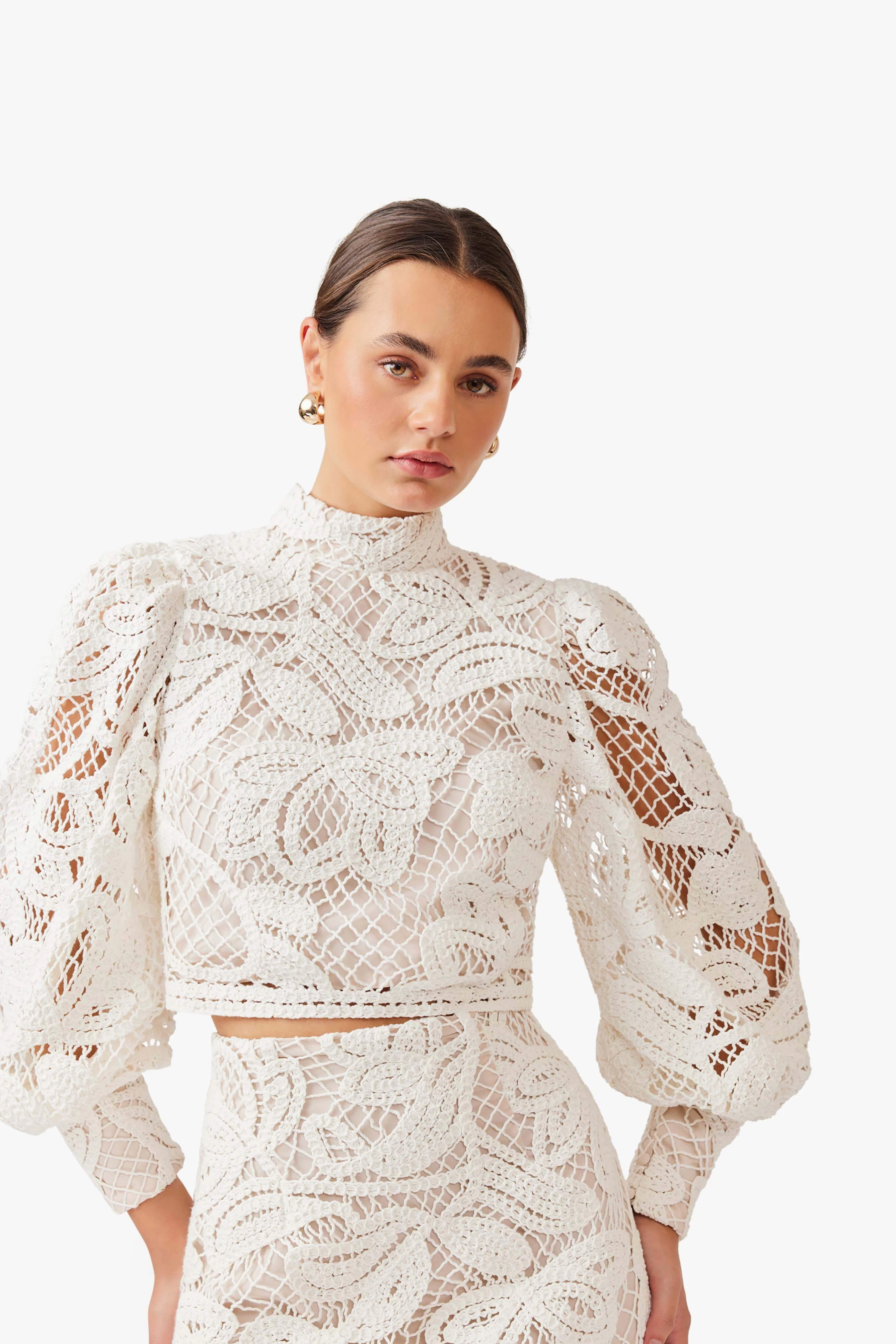 Kyra Crochet Set in White Crisp Detail Natural Layers