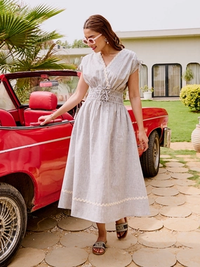 Laced Chiara Dress Minimal Core All Occasion