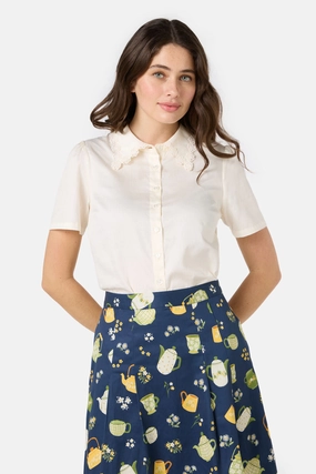 OversizedFit AntiPill Surface Lacey Collar Blouse