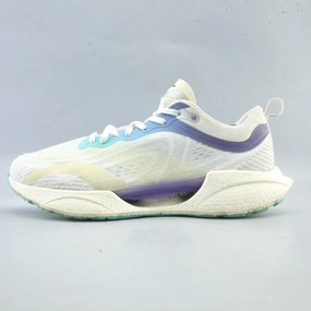 Versatile Fit LI-NING SUPER LIGHT 18