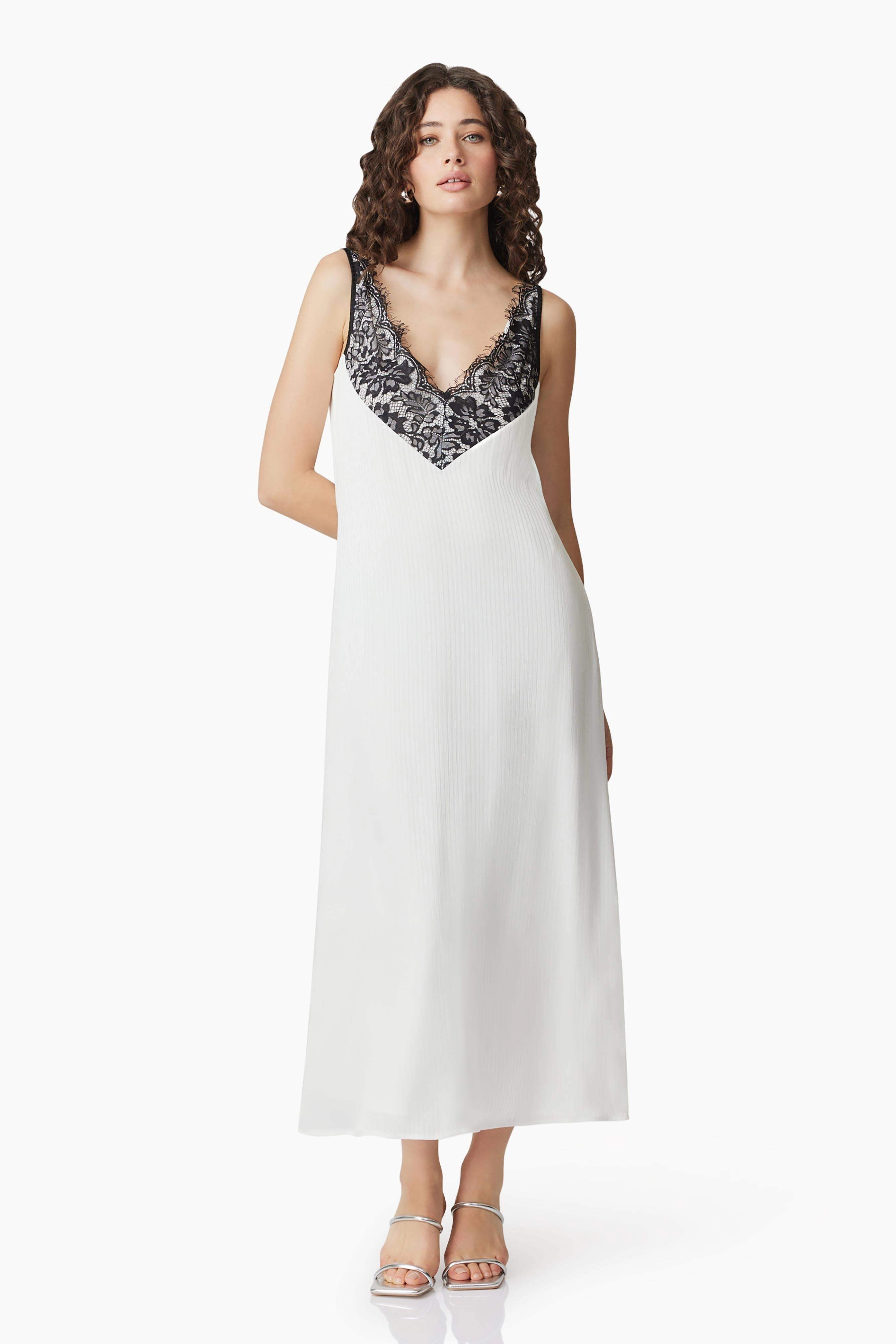 CURAAE Valentina Lace Midi Dress In White Silky texture Relax Line