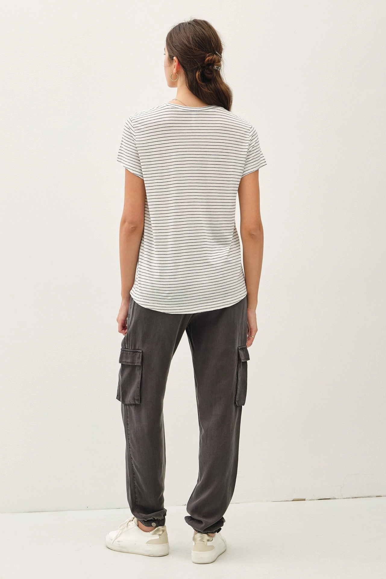 Carry Ease LINEN BLEND FINE STRIPE TEE