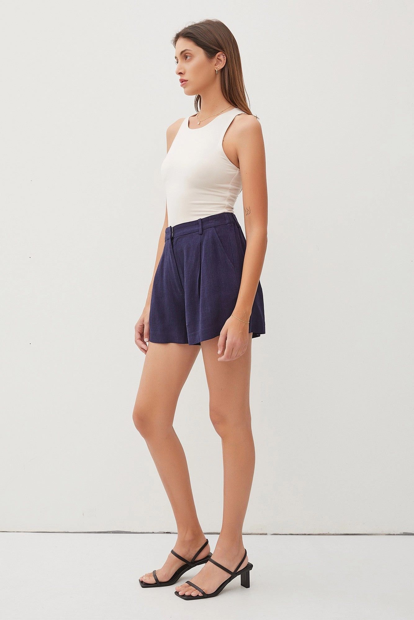 Art Core Vintage Soul LINEN BLEND PLEATED SHORTS