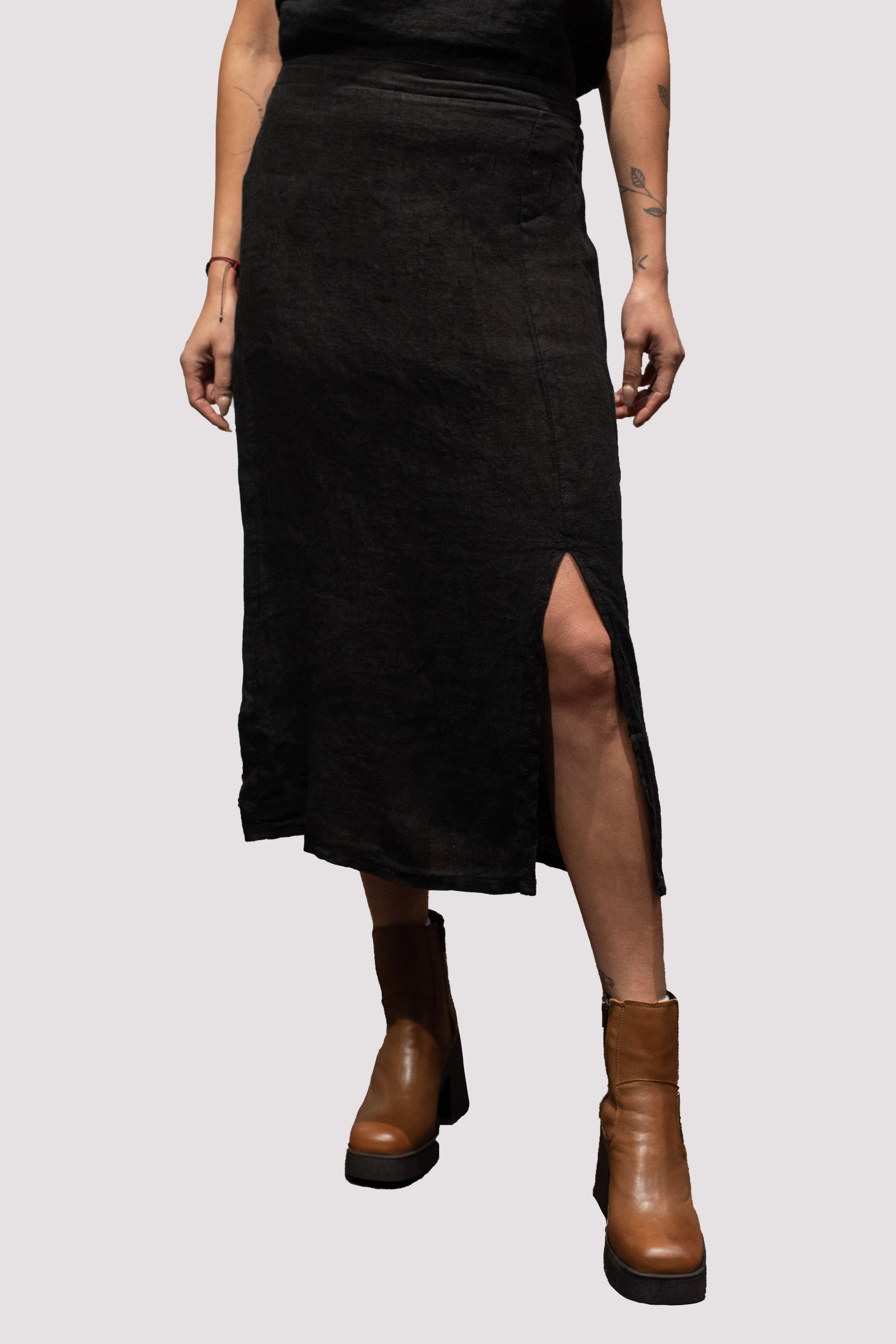 Rugged shoes LINEN SKIRT WITH FRONT SLIT