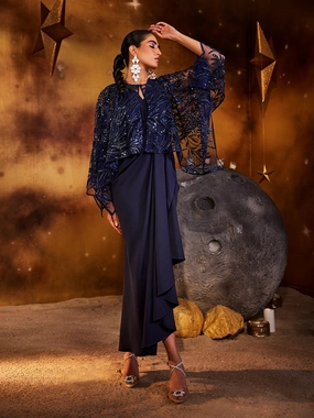 Flattering Shape Design LIBRA LUNAR CAPE
