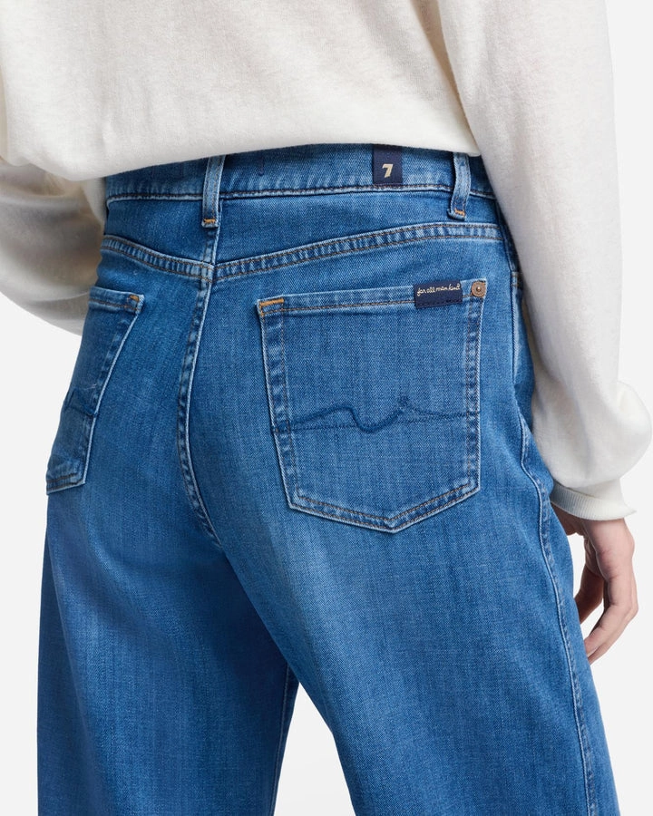 Responsible Denim Production LOTTA CROPPED IN NEVADA