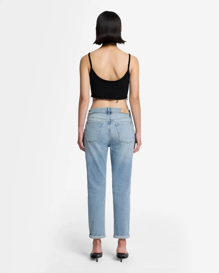 JOSEFINA BOYFRIEND FIT IN MUST Athlete Fit Elegant Moisture Wicking Technology