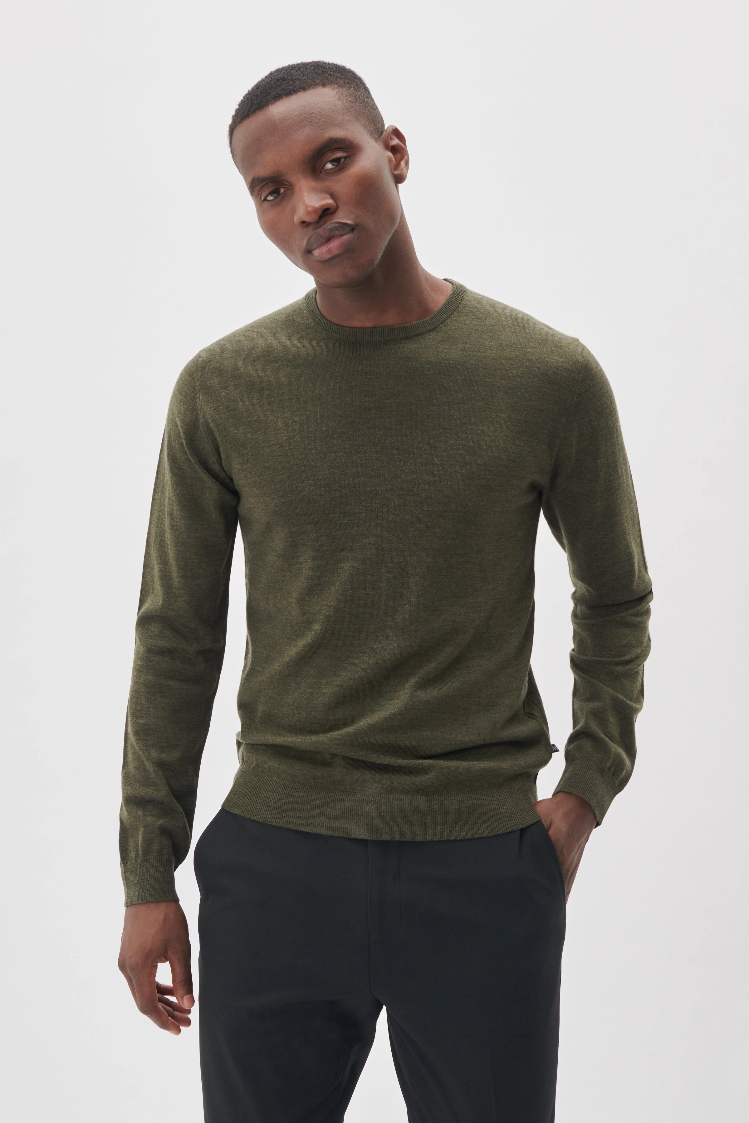 MAGRATE MERINO CREW NECK SWEATER SustainableBlend