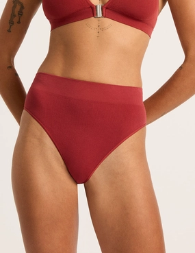Lyolyte High Waist G-String - Ruby Layer Fit Motion Flow