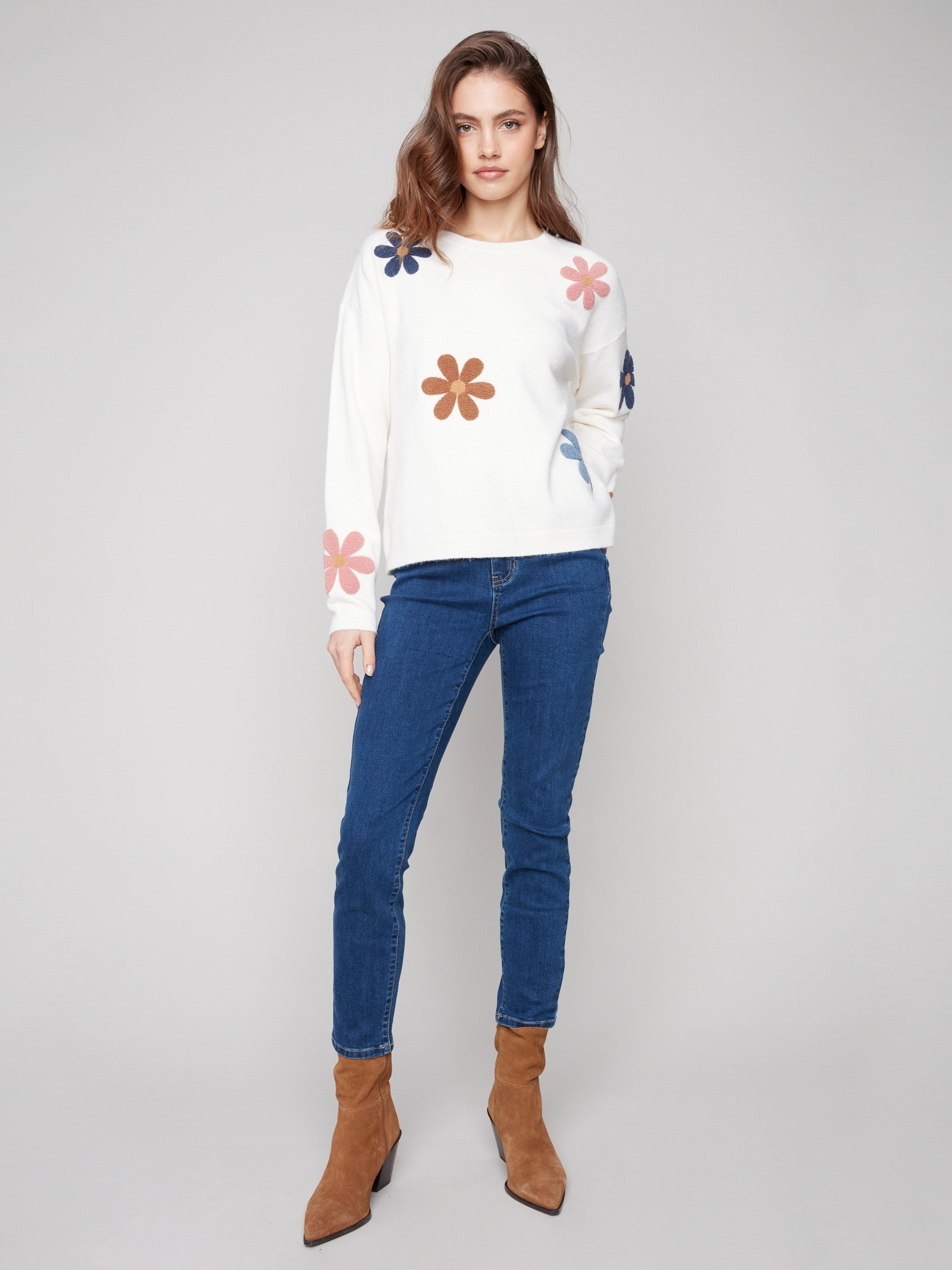 Plush Sweater with Boucle Flowers - Ecru Businessman