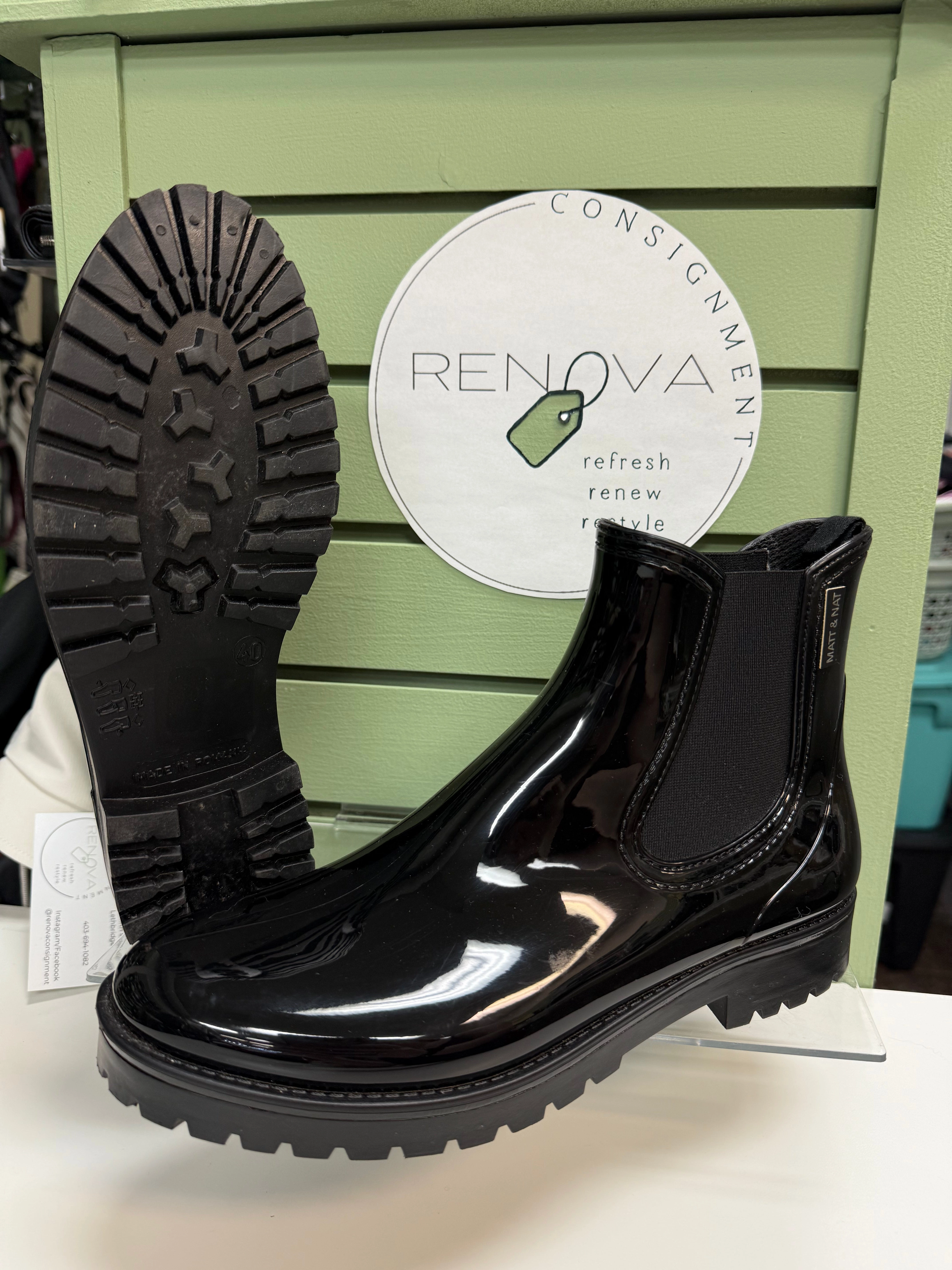 Matt & Nat Laney Rain Boot (Womens 9) Mid Cut Waterproof City Walking