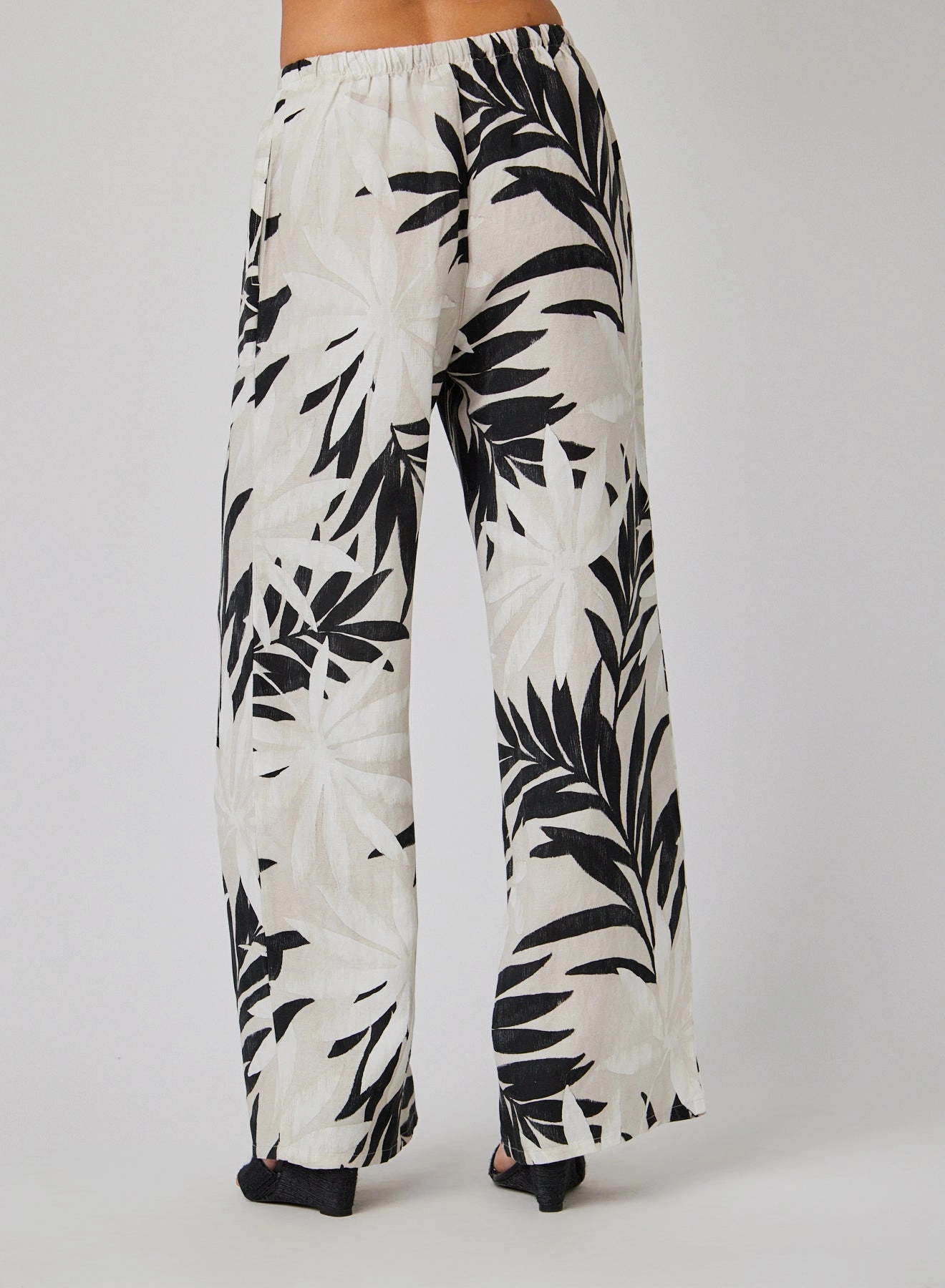 MAUI PALM PRINT WIDE LEG DRAWSTRING PANT StretchFit