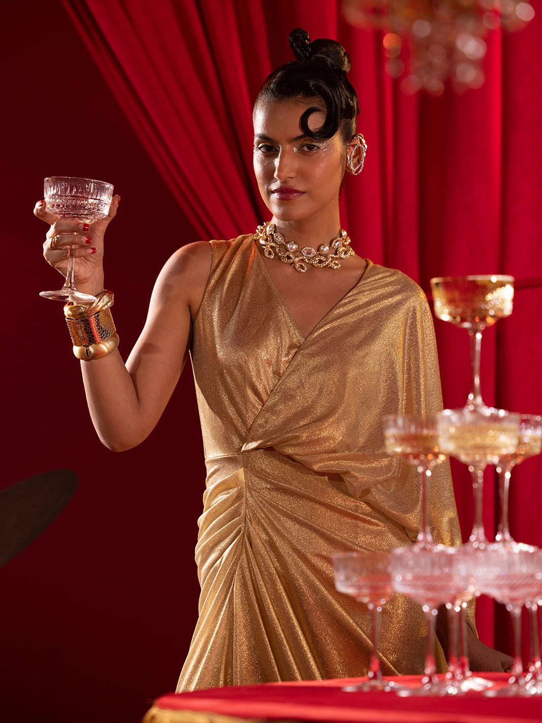 Urban Minimalism Medusa Golden Glam Gown