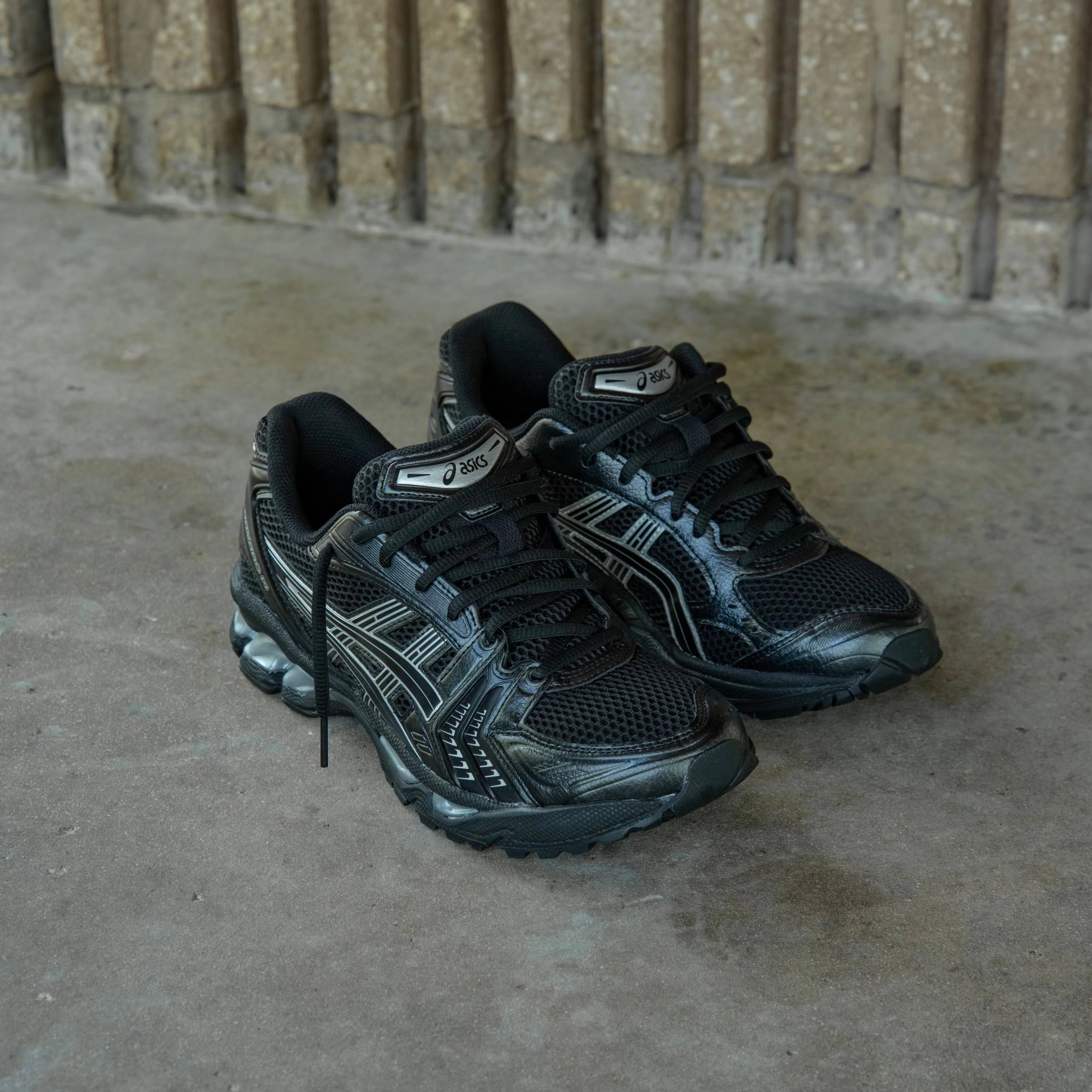 All-Day Stability All-day Comfort Mens Asics Gel-Kayano 14 (Black/Pure Silver)