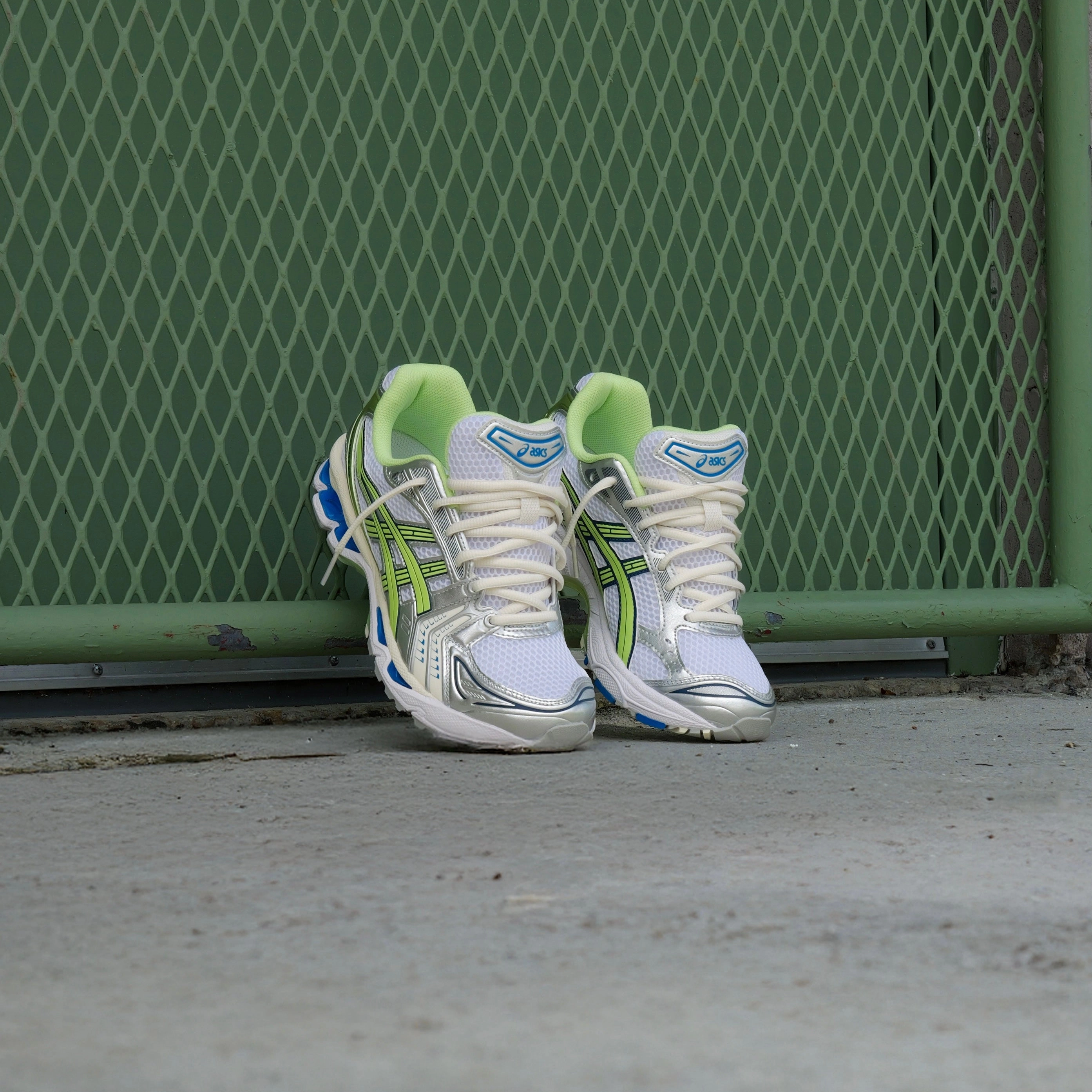 Running Friendly Ergo Sole Mens Asics Gel-Kayano 14 (White/Lime Green)