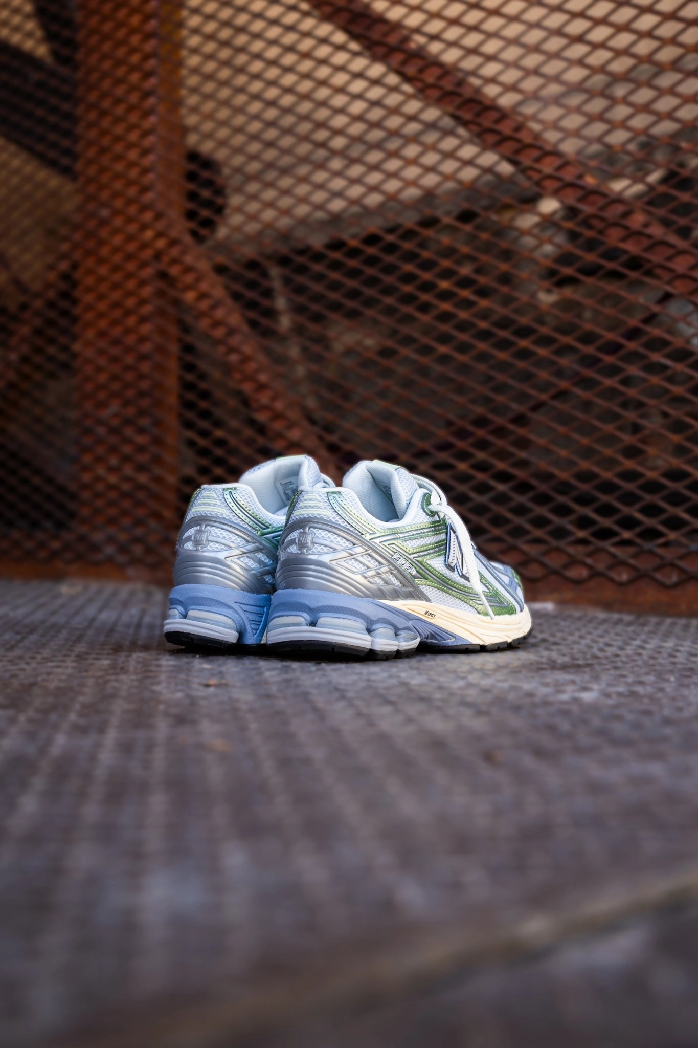 Mens New Balance 1906R (Metallic Green/Blue) - U1906RNE Softness