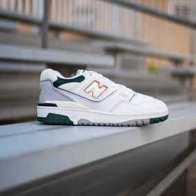 Mens New Balance 550 (White/Packer) - BB550PWC Removable Insole Weekend Style