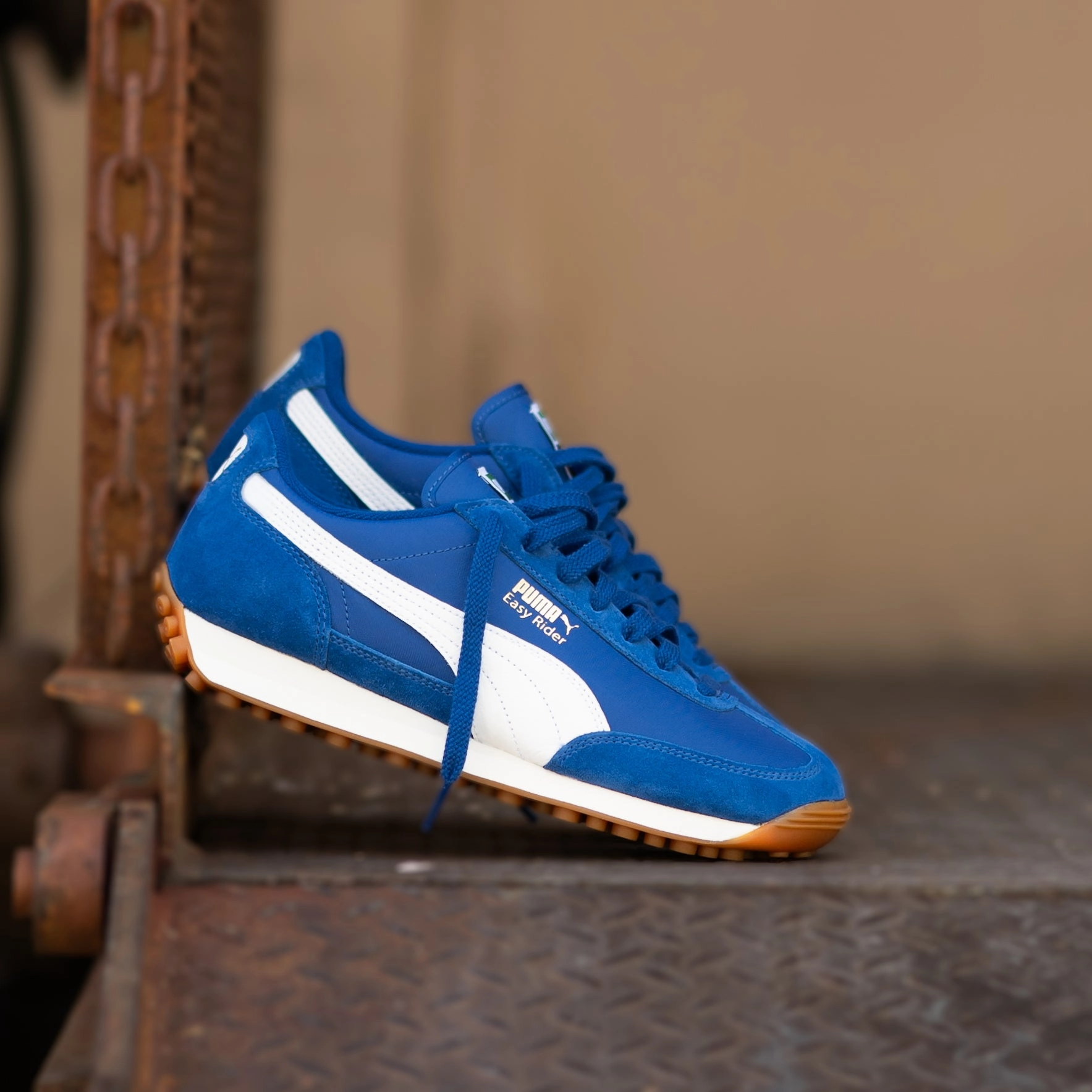 Mens Puma Easy Rider Vintage (Clyde Royal/ Puma White) Ultra Responsive Foam