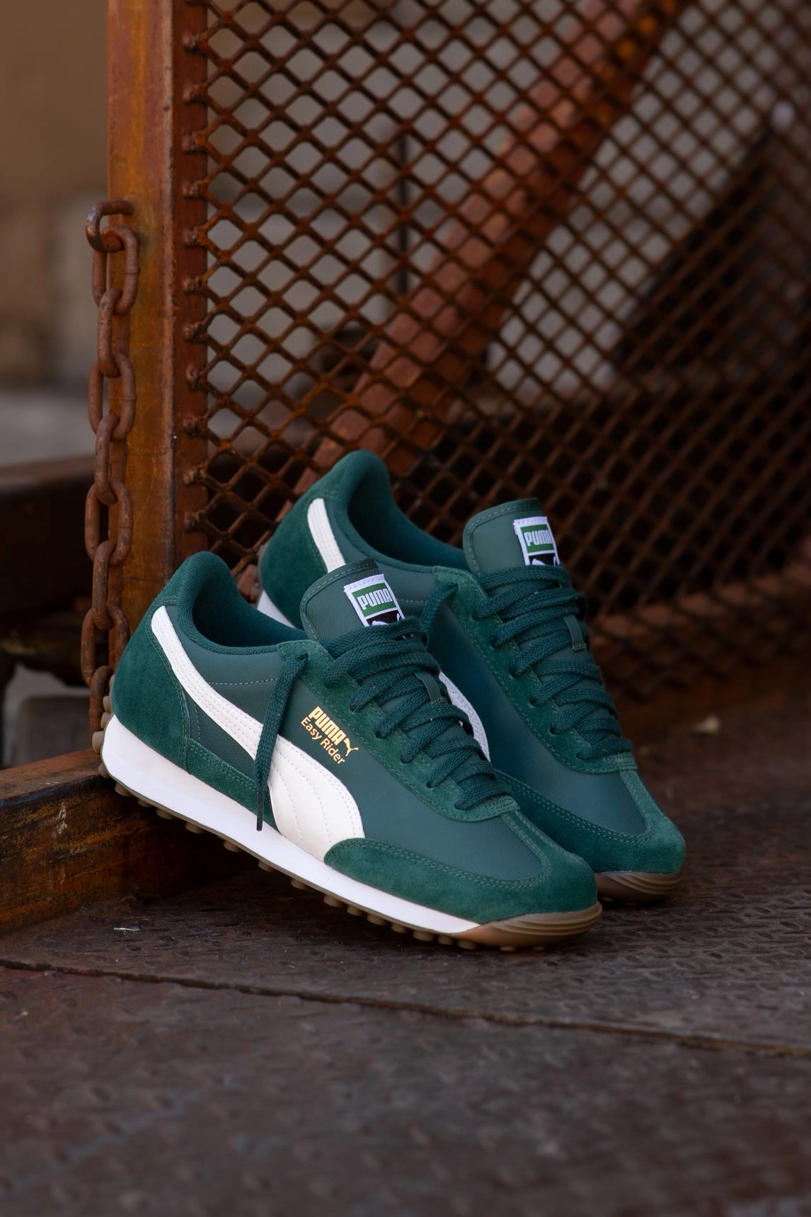 Hyper Elastic Polymer Mens Puma Easy Rider Vintage (Dark Myrtle/Puma White)