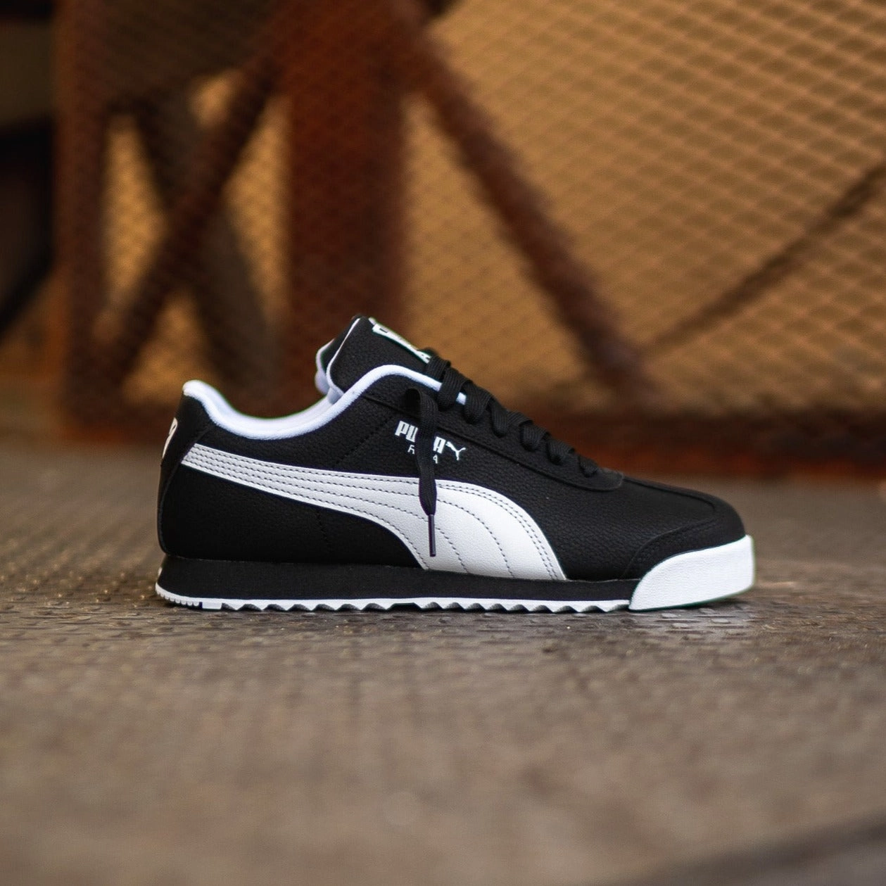 Easy Entry Mens Puma Roma Reversed (Oreo)