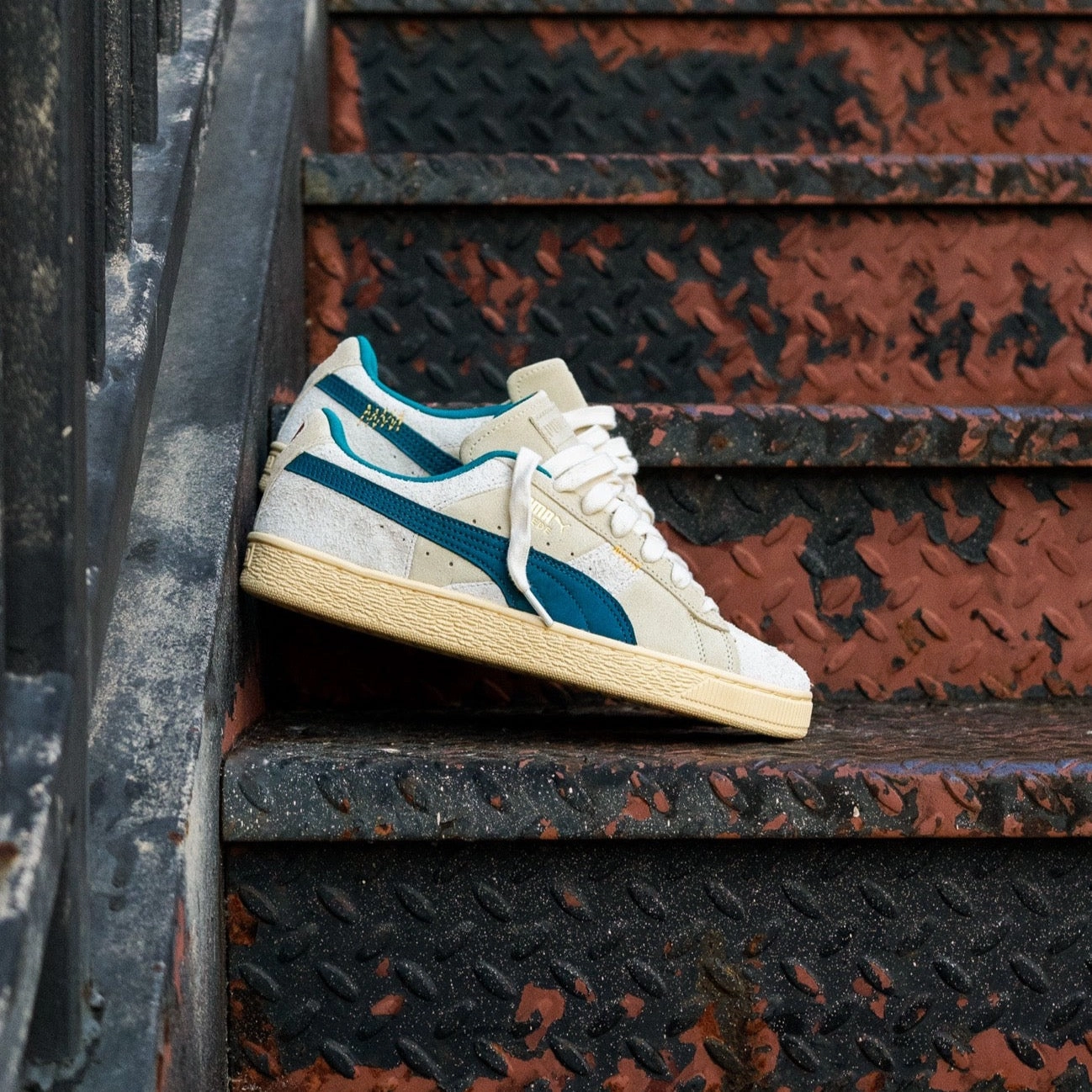 Mens Puma Suede - Underdogs (Ocean Tropic) Breathable Tongue Construction Urban Trends