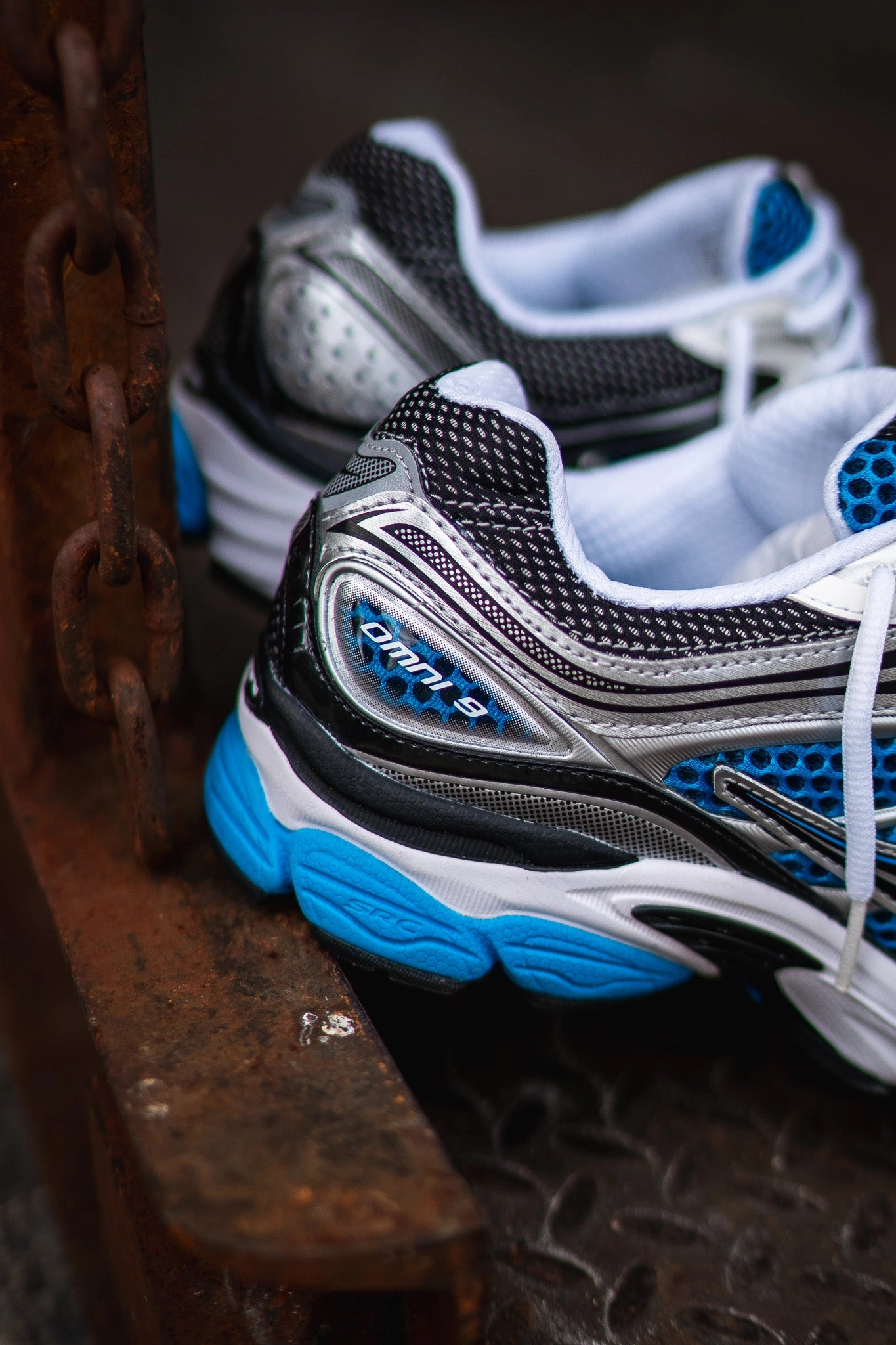 Mens Saucony OG ProGrid Omni 9 (Royal/Silver) Dynamic piece Foot Style