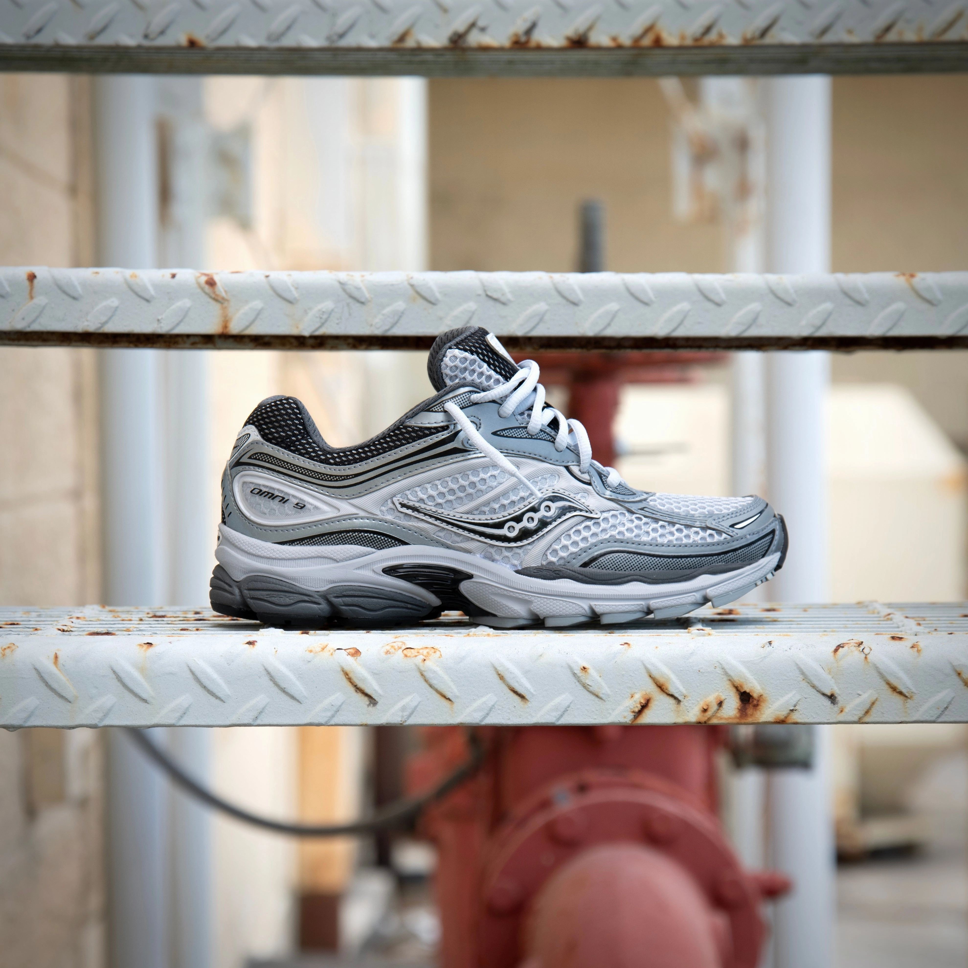 Hypoallergenic Liner ElasticBand Mens Saucony ProGrid Omni 9 (Microchip/Gris)