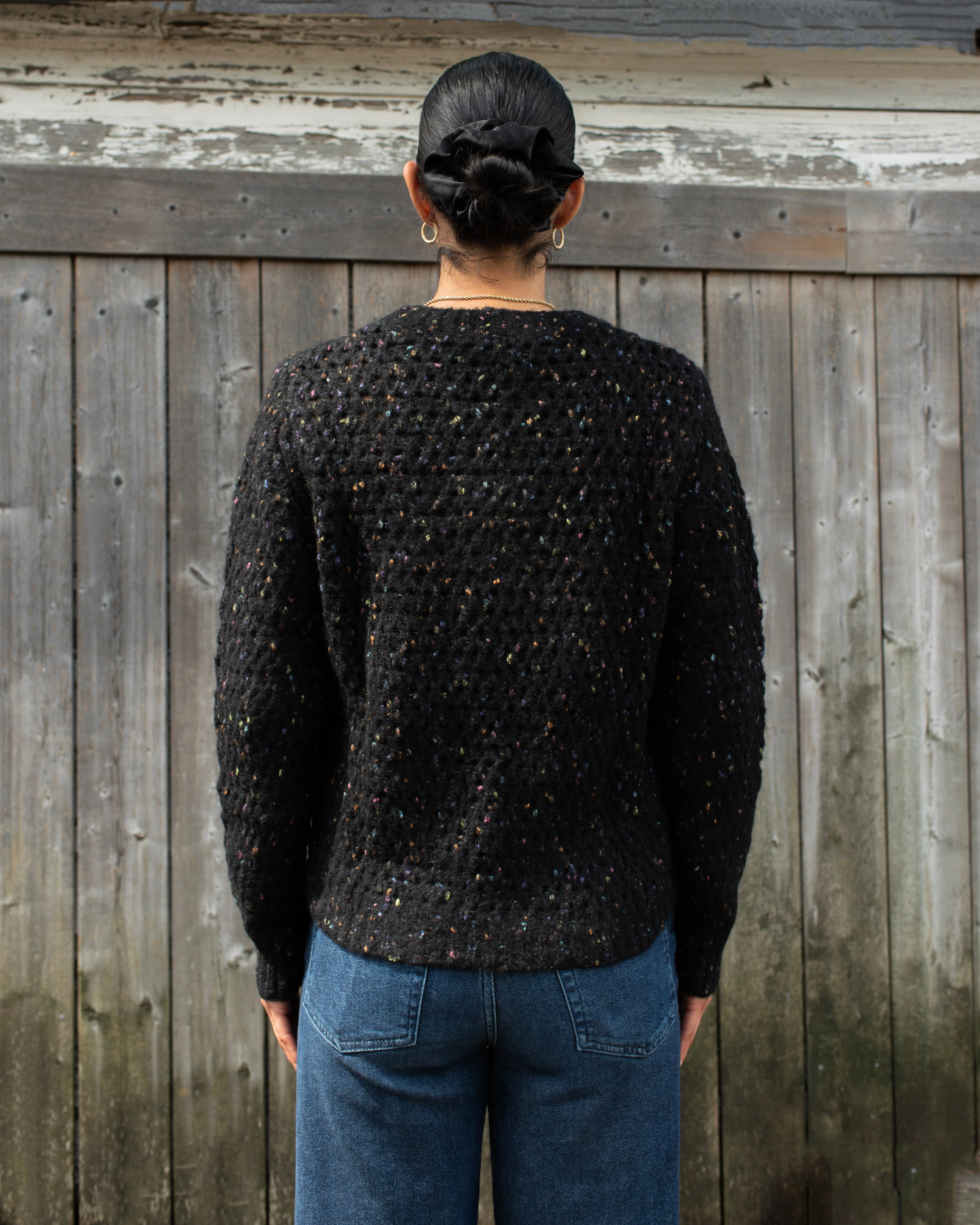 Dynamic Glow Breezy Fit MESH STITCH CONFETTI CREW NECK SWEATER