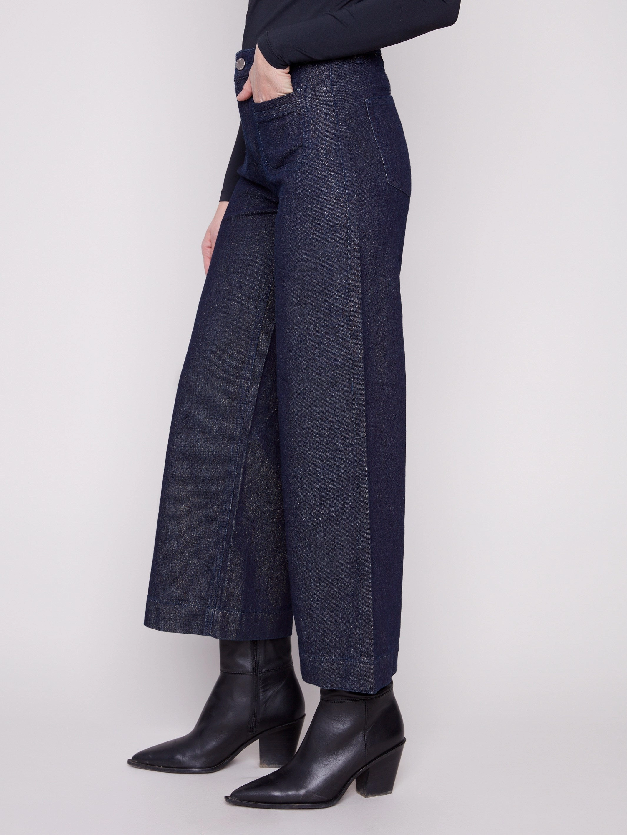 Classic Fit Design Metallic Patch Pocket Flare Jeans - Blue Black