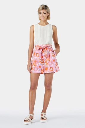 Justine Short Airy Feel Cultural Event