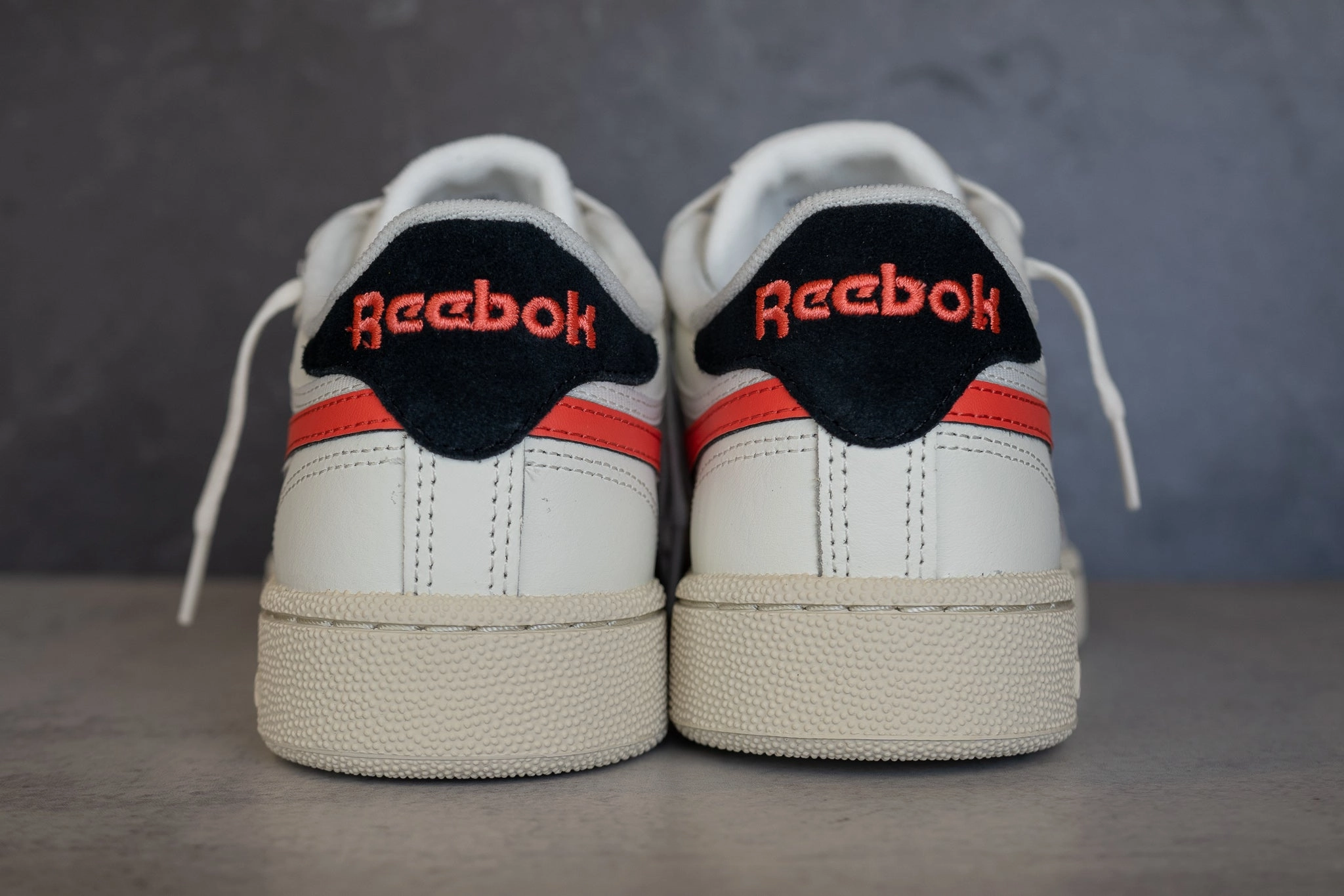 Padded Fit Reebok Club C Revenge (White/Infrared)