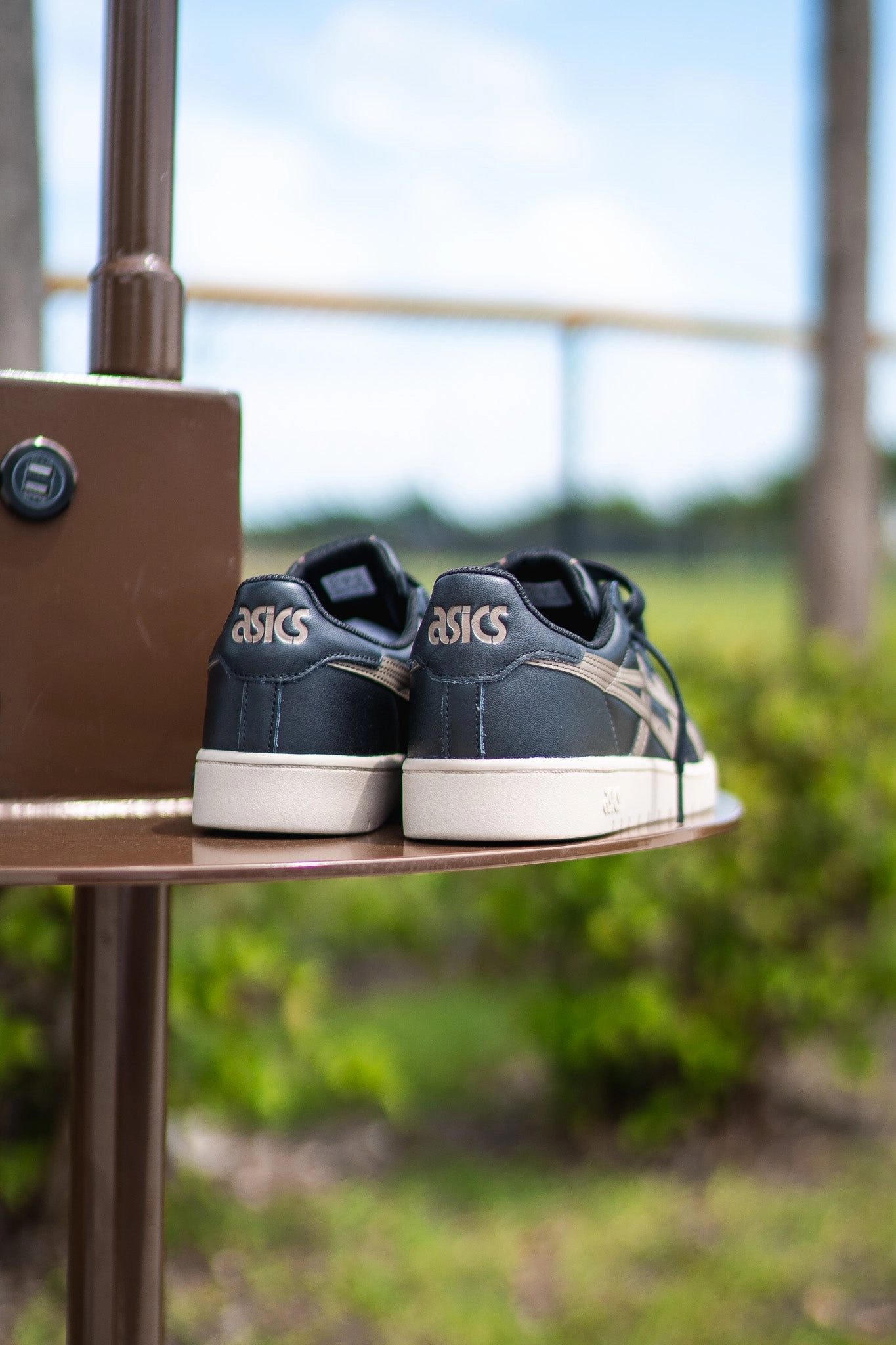 Elite Athlete Mens Asics Japan S (Black/Dark Taupe)