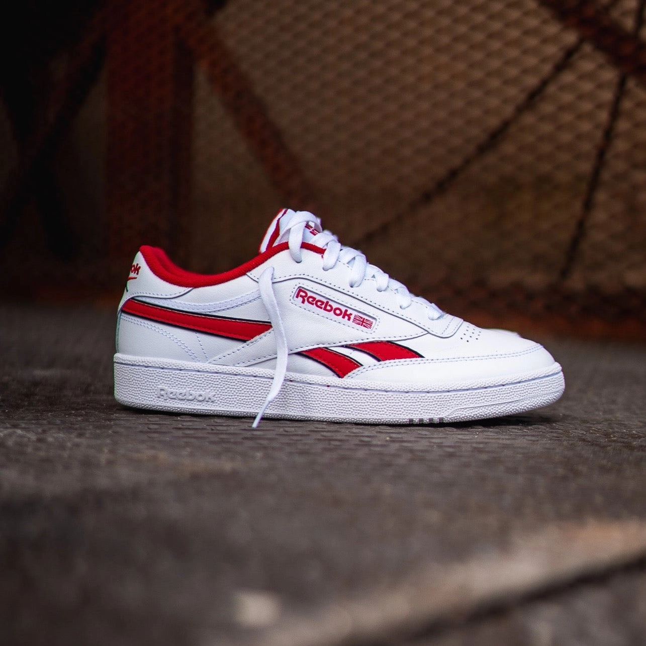sport mix Mens Reebok Club C Revenge (White/Red)