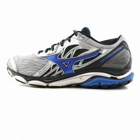 running in a glass bridge area shoes Obstacle course MIZUNO WAVE INSPIRE 14