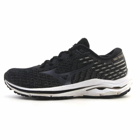 speed - oriented running gear running in a volleyball court area shoes MIZUNO WAVE INSPIRE 17