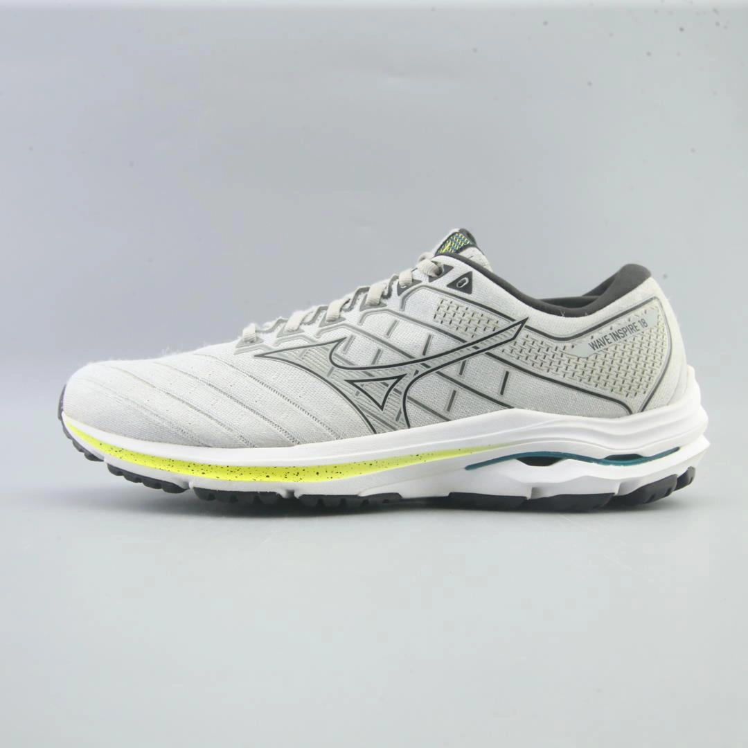 MIZUNO WAVE INSPIRE 18 ventilated design shoes Hilly terrain adaptability