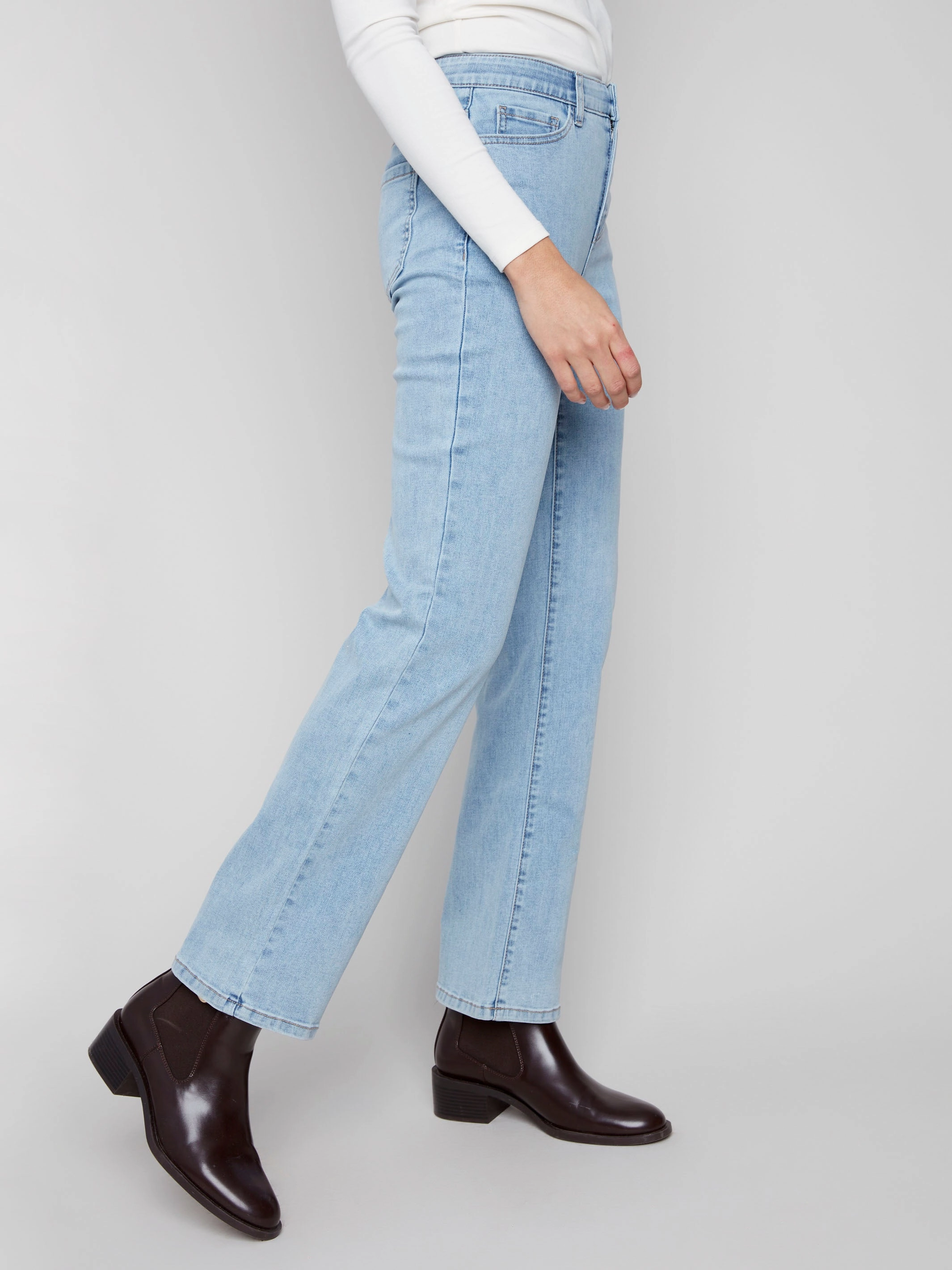 Charlotte Straight Leg Jeans - Light Blue Trend Design Urban Explorer Picnic Style