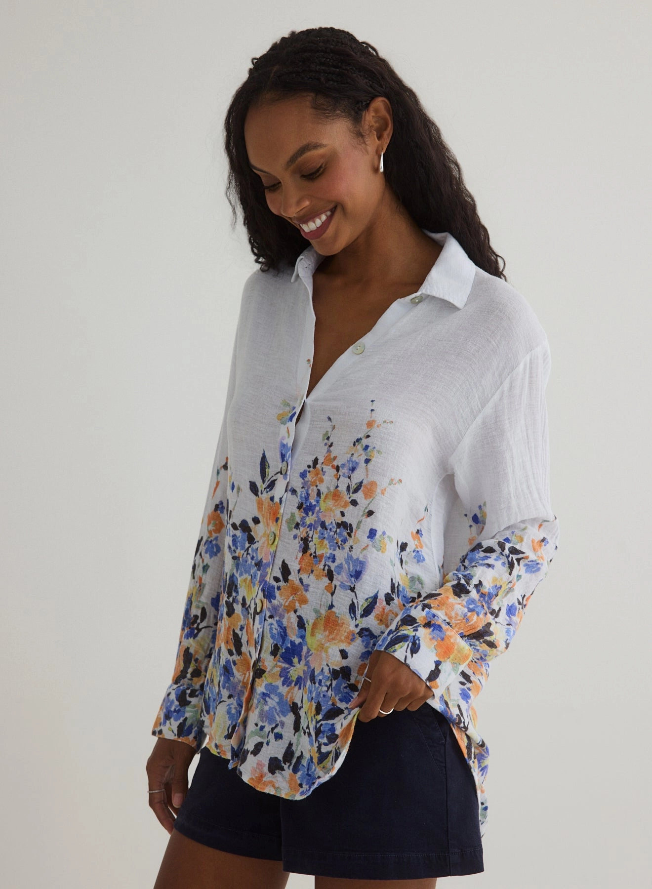 BORDER FLORAL BOYFRIEND BUTTON DOWN SHIRT AbrasionFree Edging