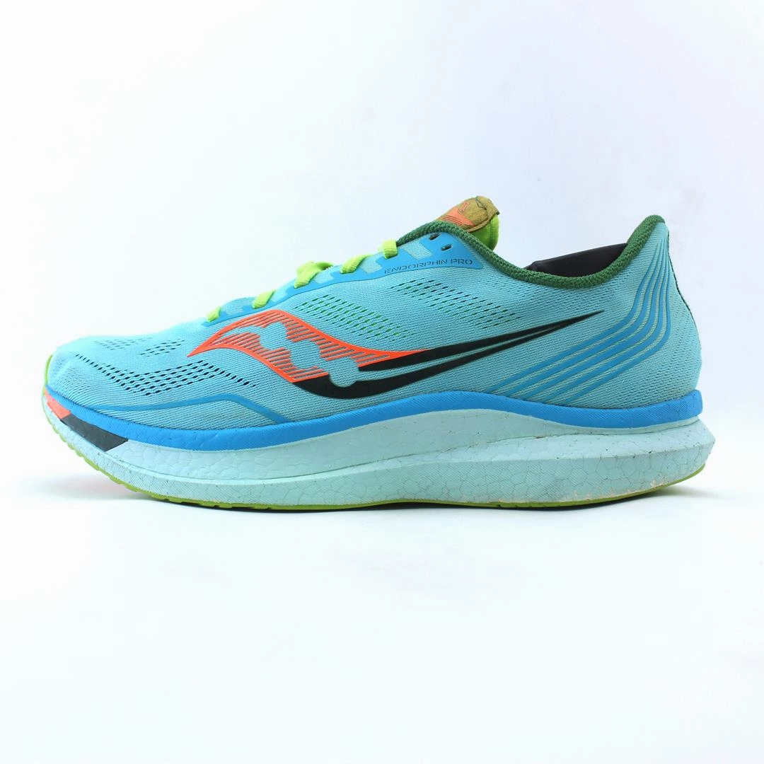 SAUCONY ENDORPHIN PRO sunny day running shoe condition