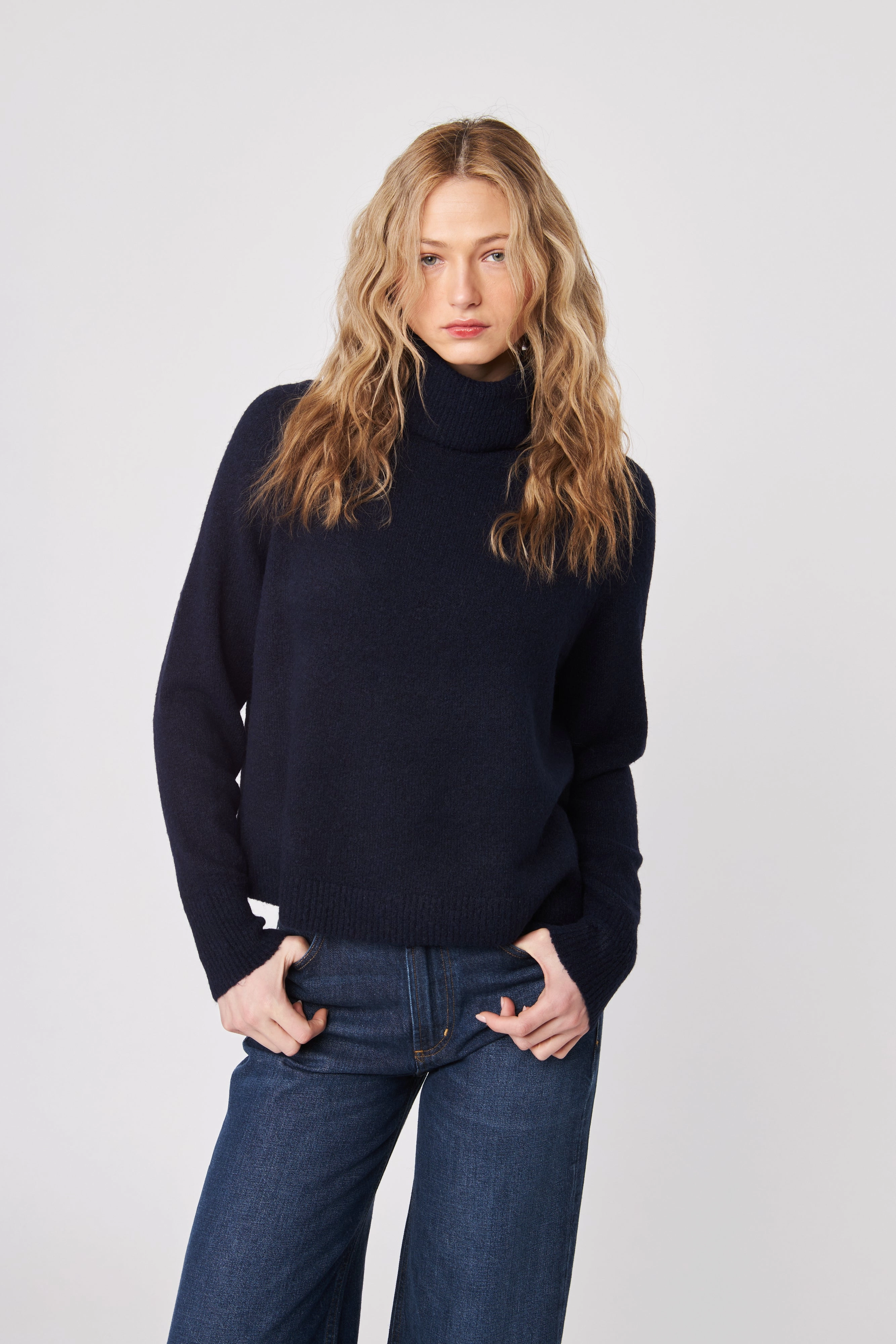 Diamond Soul EMMETT SLOUCH NECK SWEATER