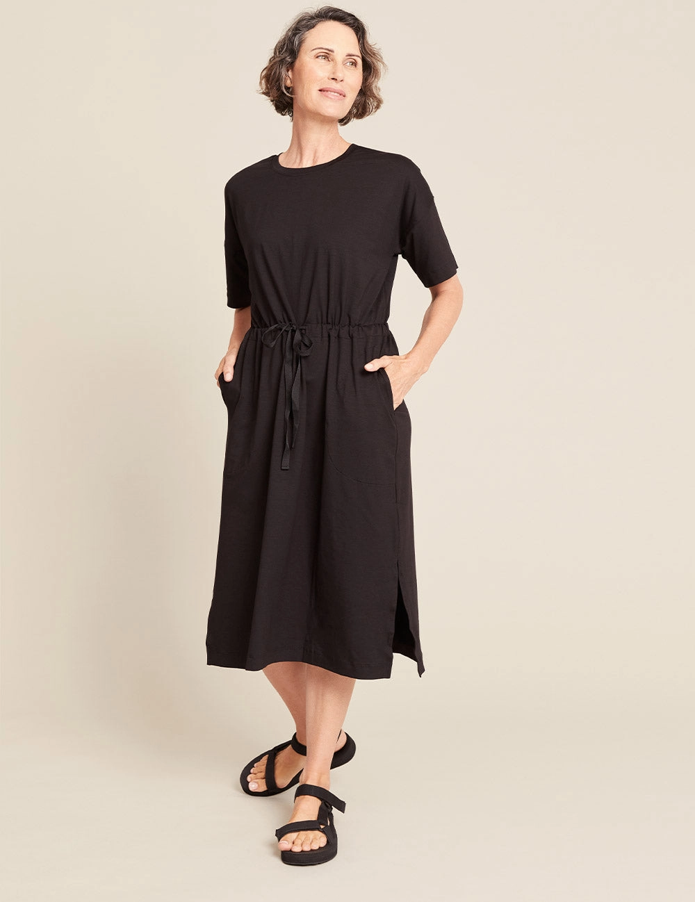 T-Shirt Tie Dress - Black Effortless Style Digital Glow