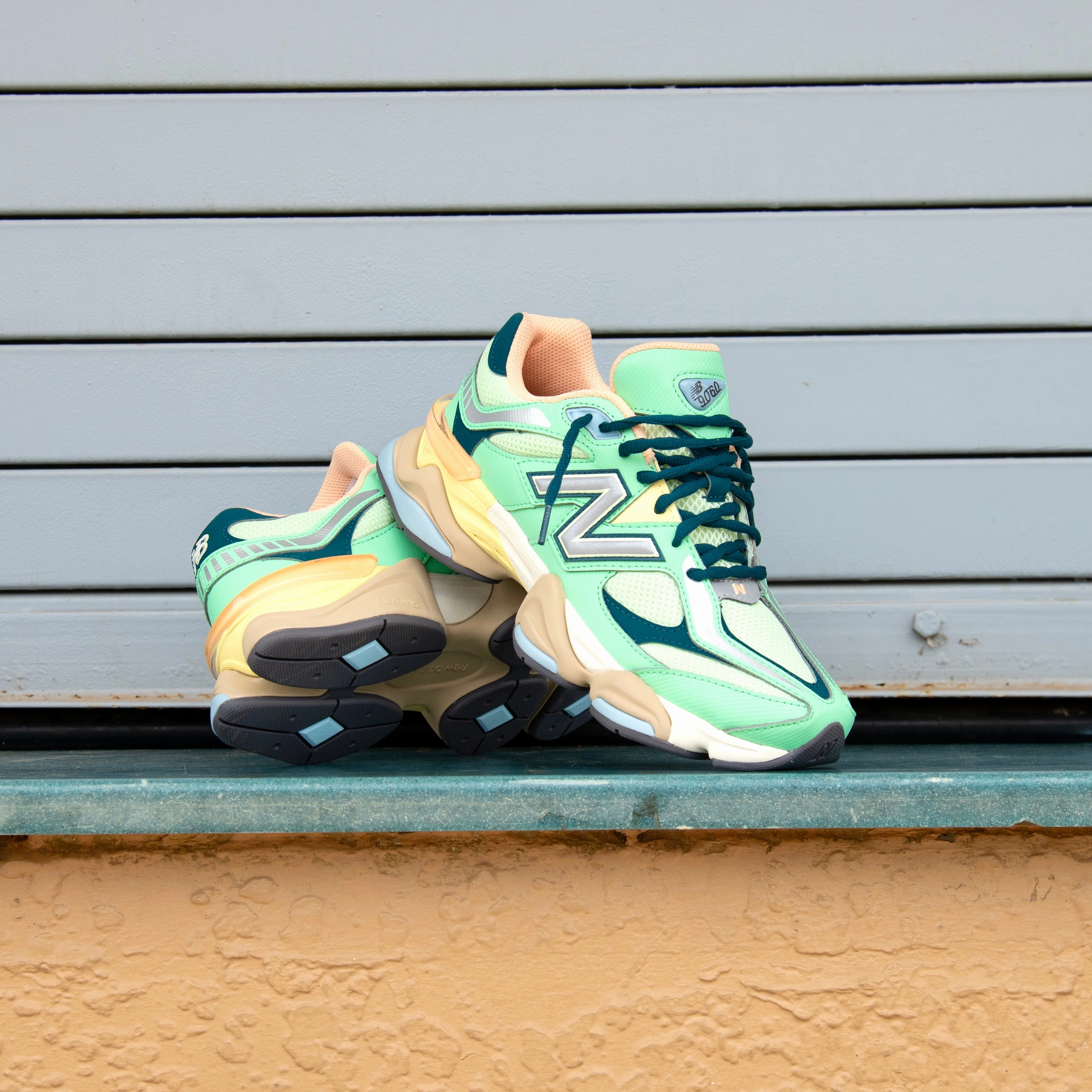 Lightweight Fit New Balance 9060 (Sweet Grass Deep Ocean) - U9060TMA